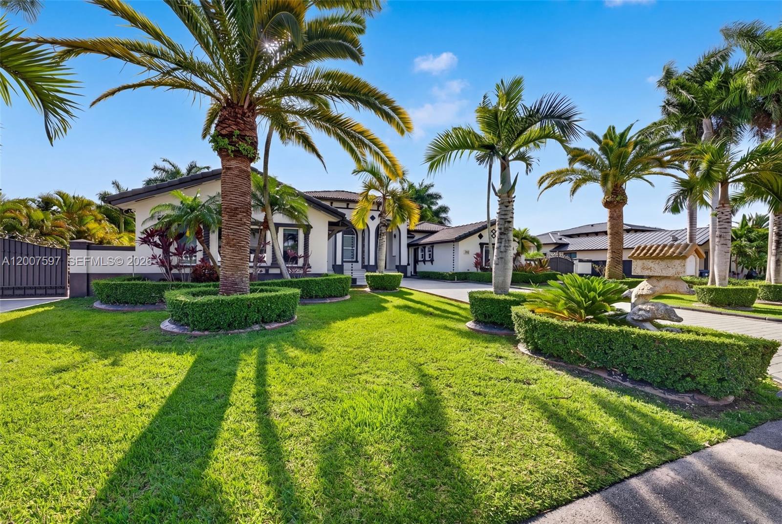 RENAISSANCE RANCHES - Residential