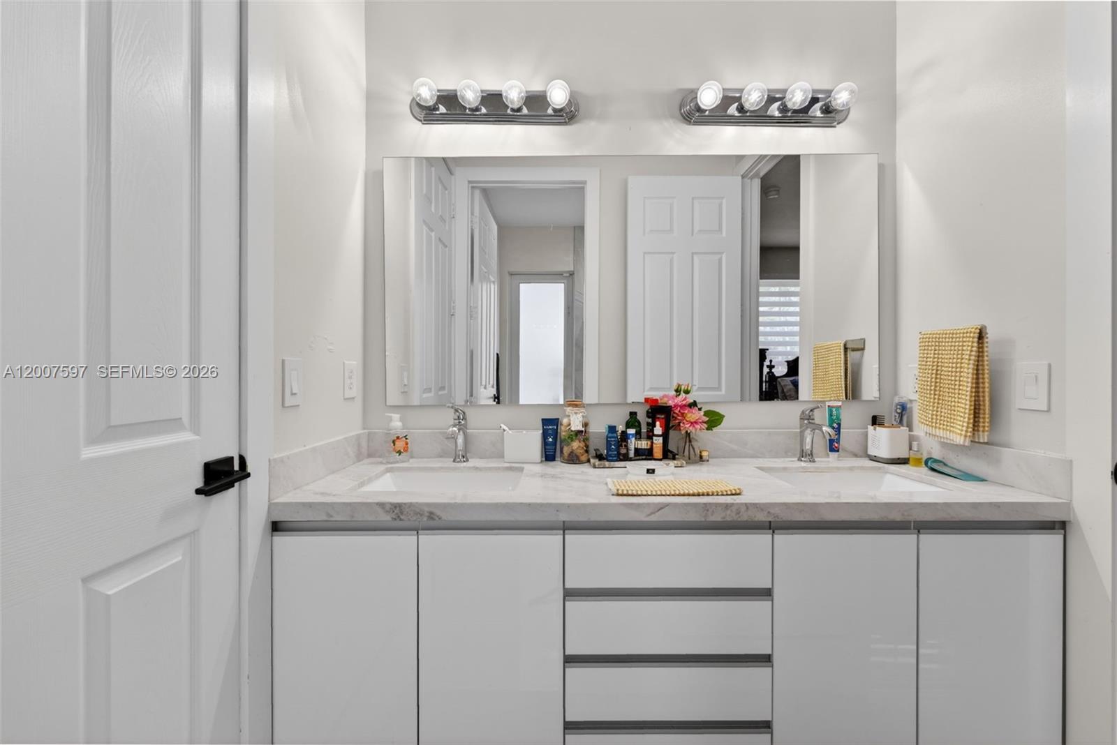 RENAISSANCE RANCHES - Residential