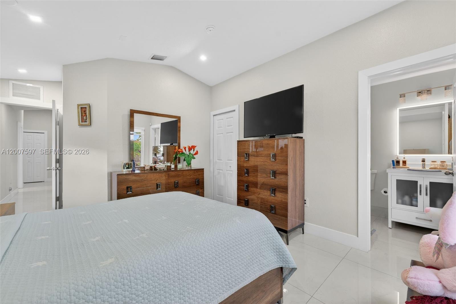 RENAISSANCE RANCHES - Residential