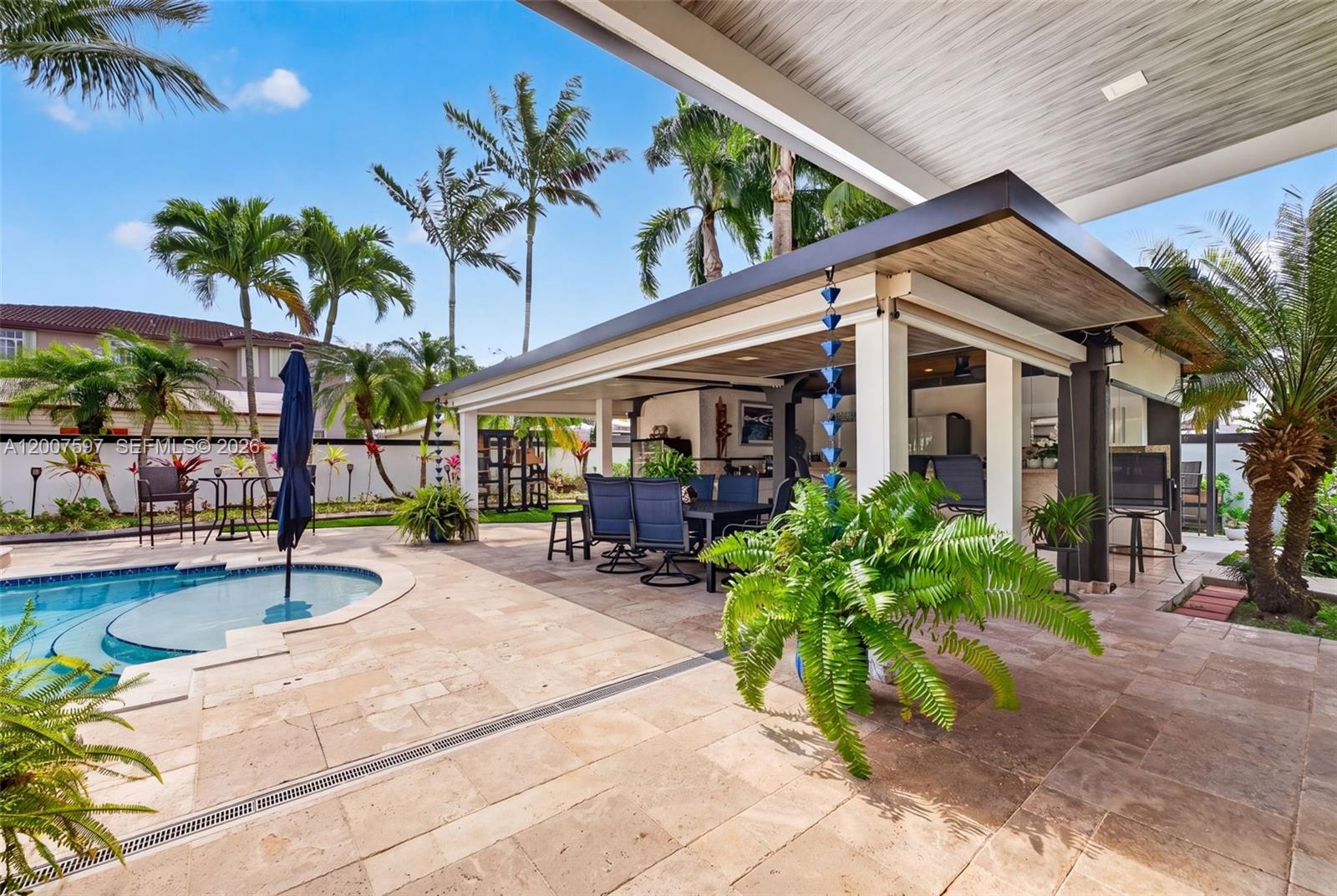 RENAISSANCE RANCHES - Residential