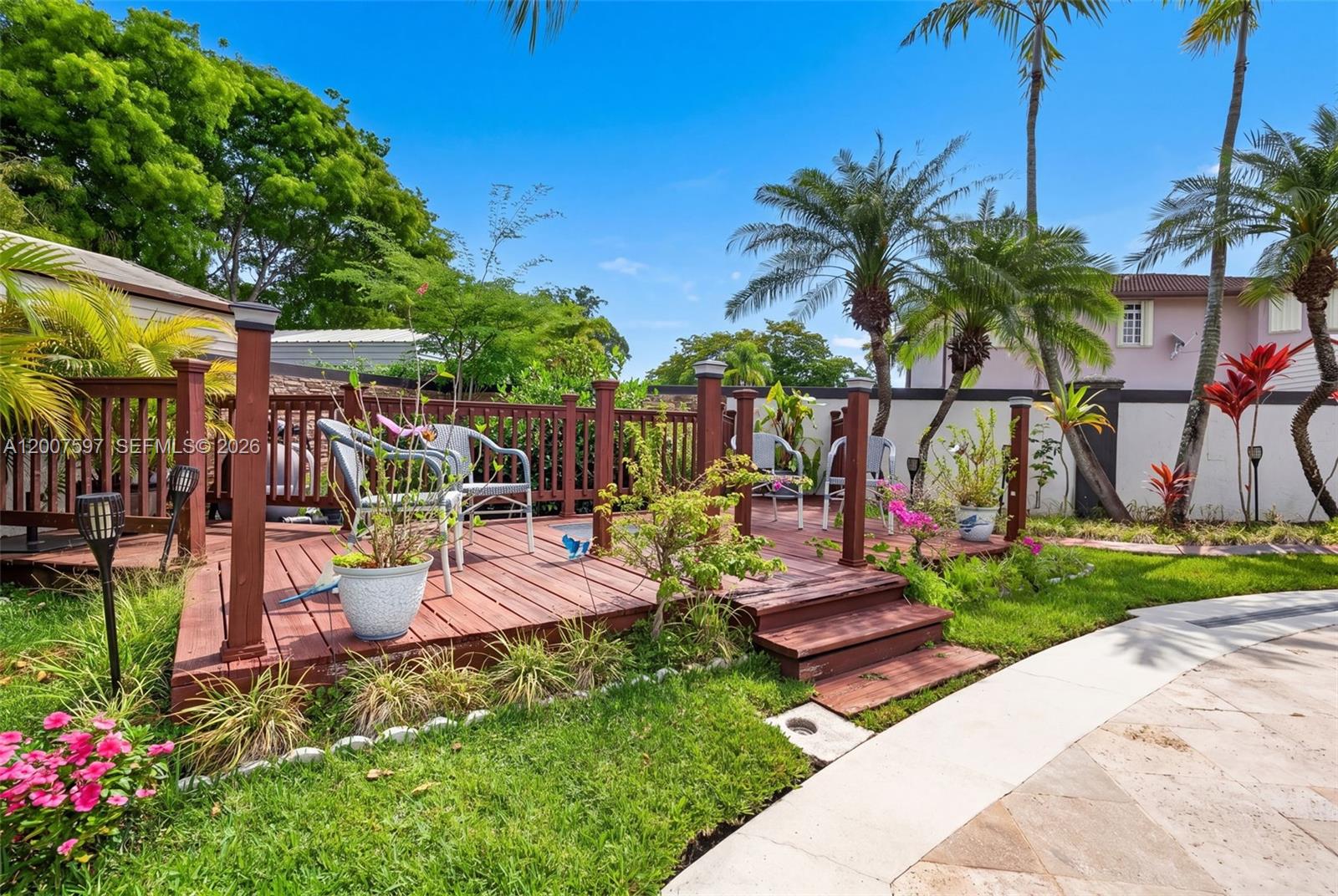 RENAISSANCE RANCHES - Residential