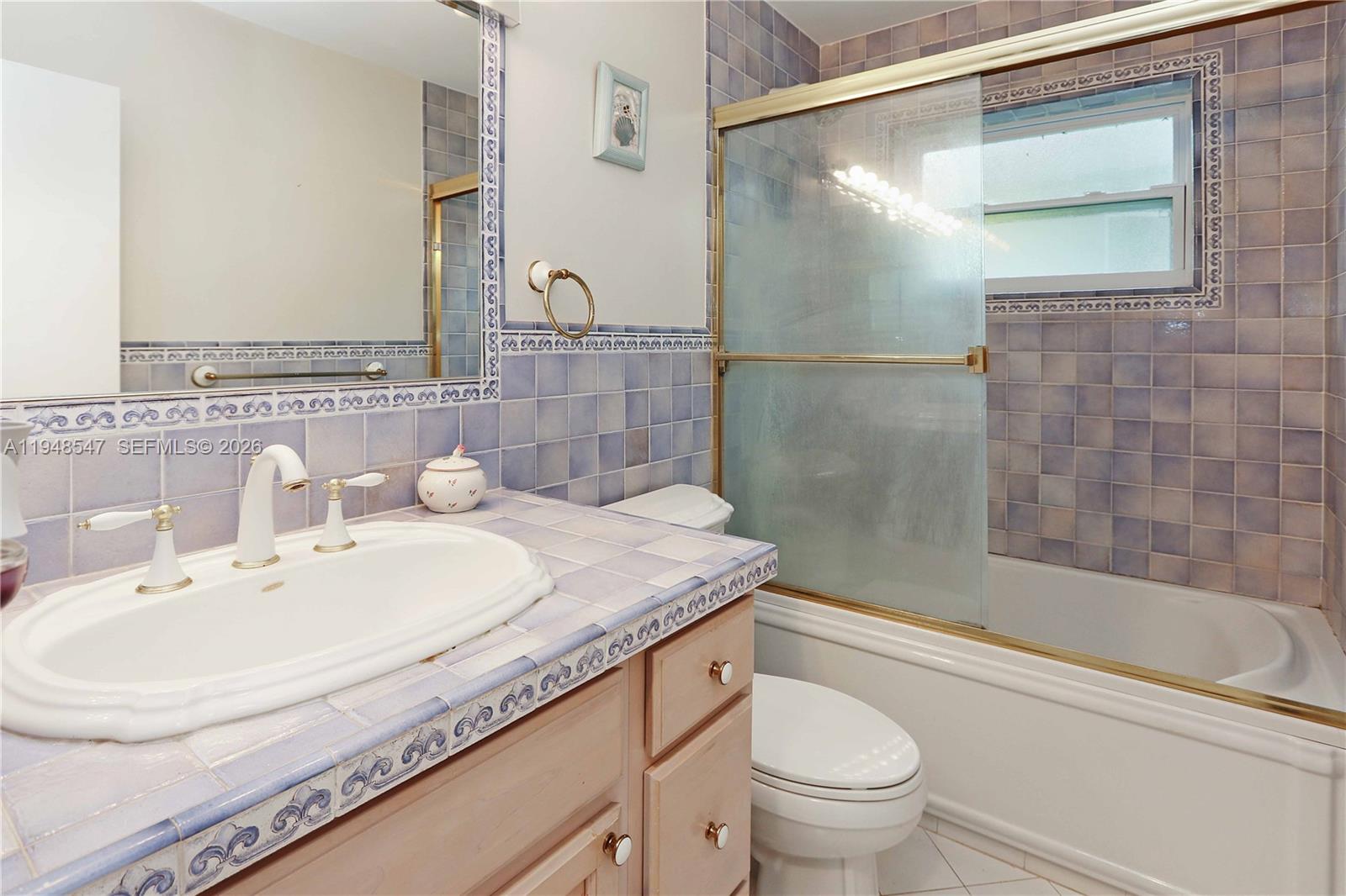 HOLLYWOOD LAKES SECTION - Residential