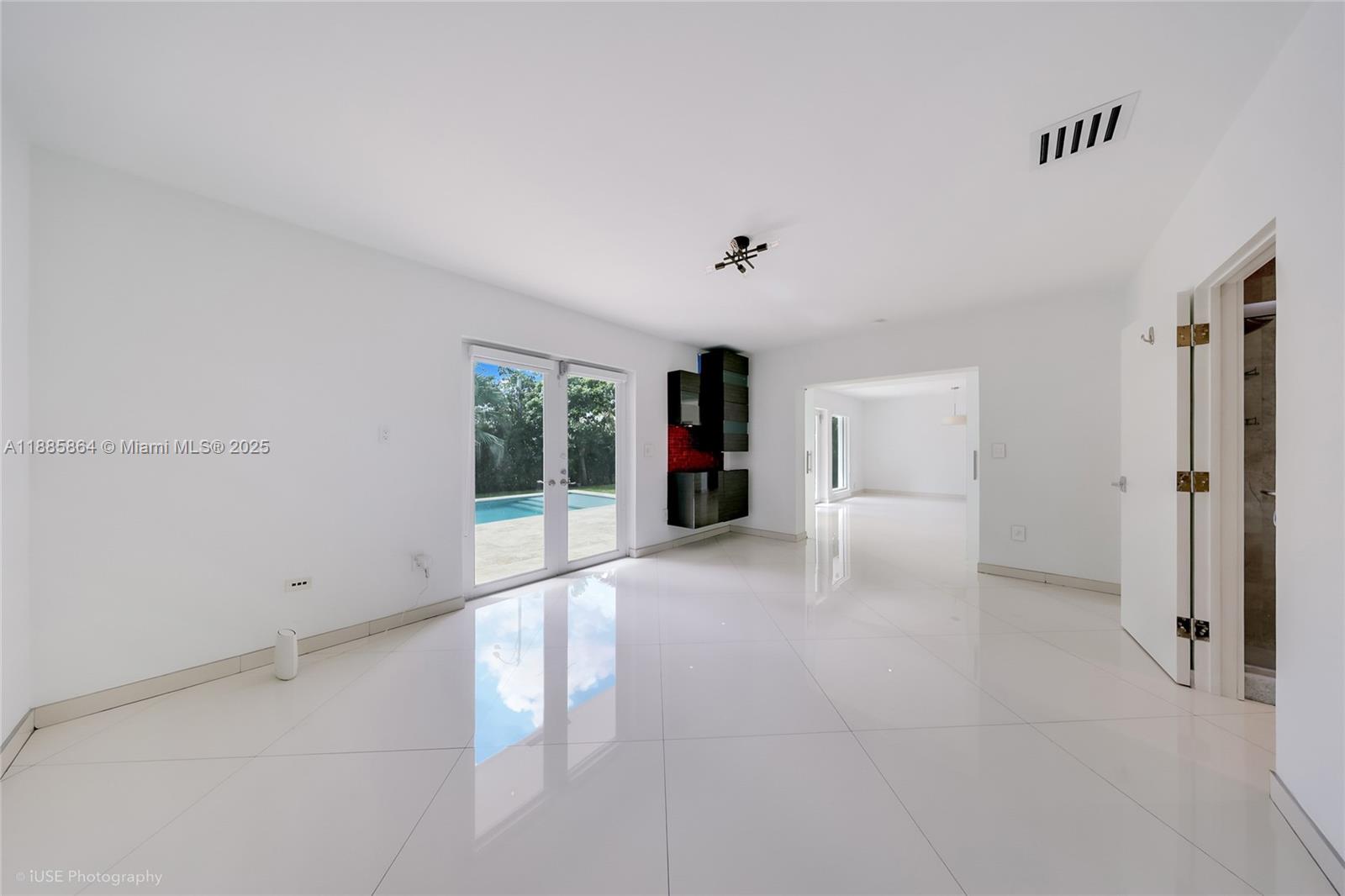 BISCAYNE ISL - Residential Lease