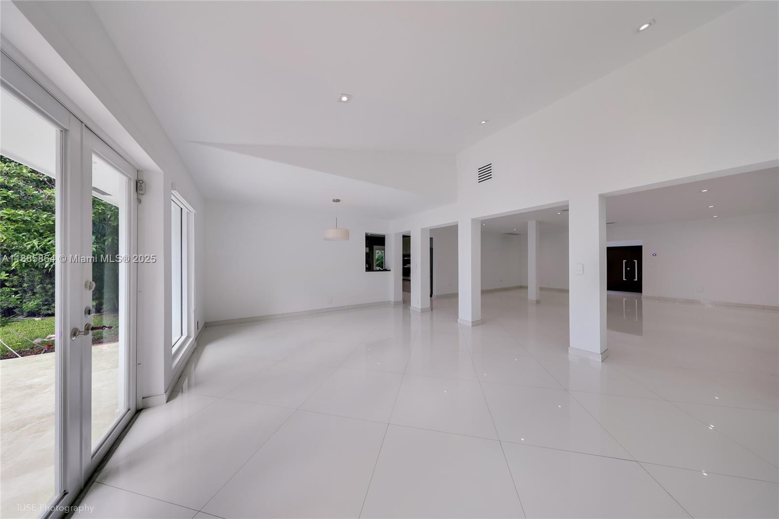 BISCAYNE ISL - Residential Lease