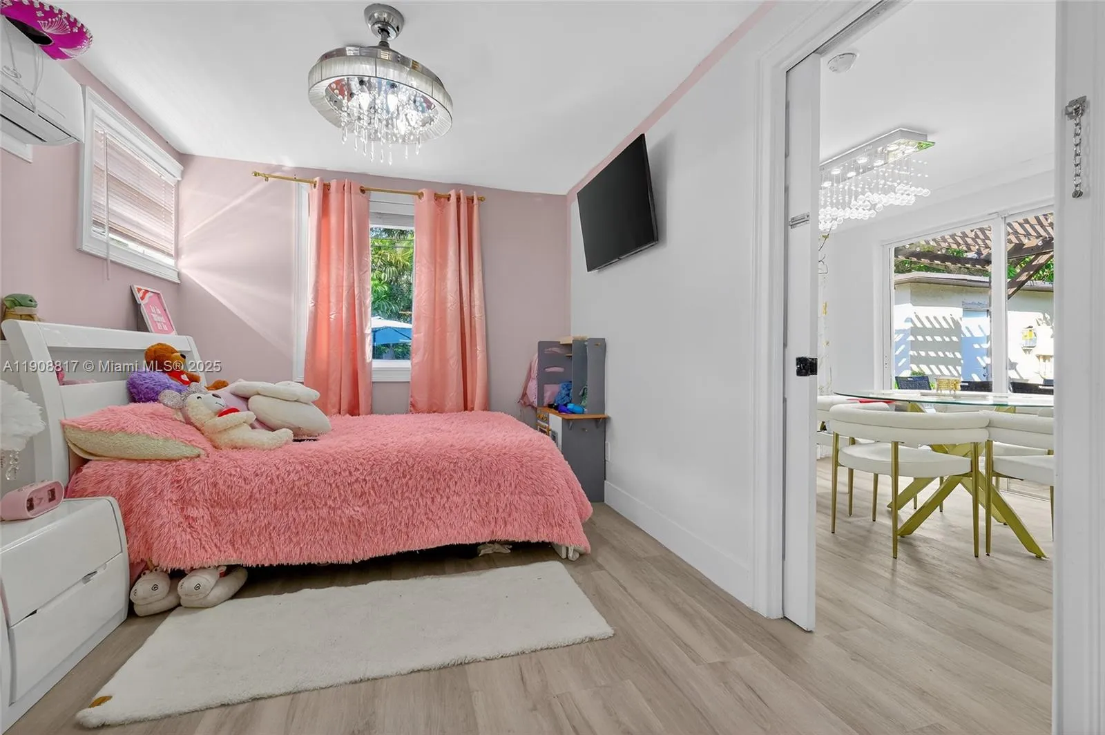 North Miami, Florida 33168, United States, 3 Bedrooms Bedrooms, ,3 BathroomsBathrooms,Residential,Active,252300