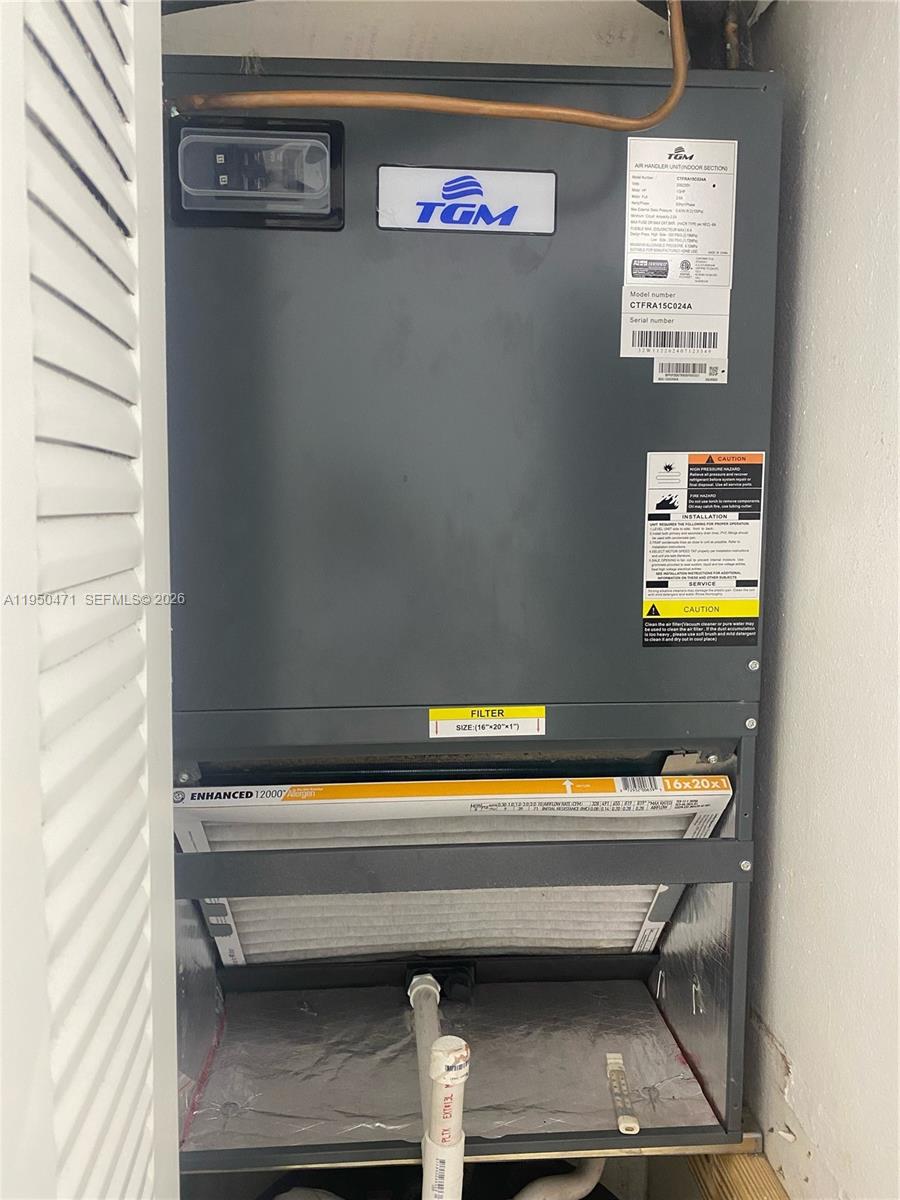 LAS ESTRELLAS CONDO - Residential