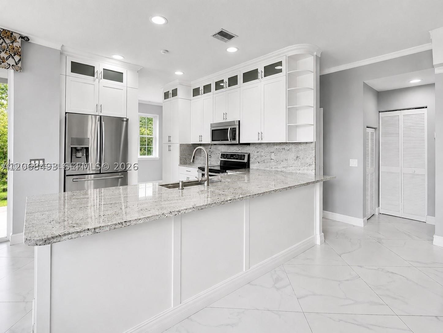 963 Falling Water Rd