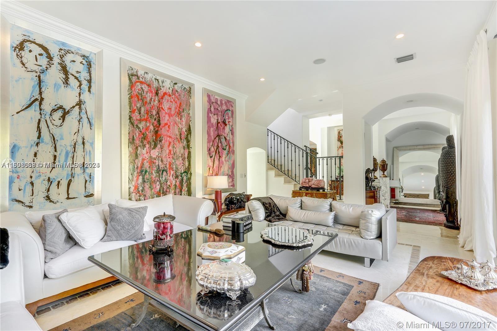 TROPICAL ISLE HOMES - Residential