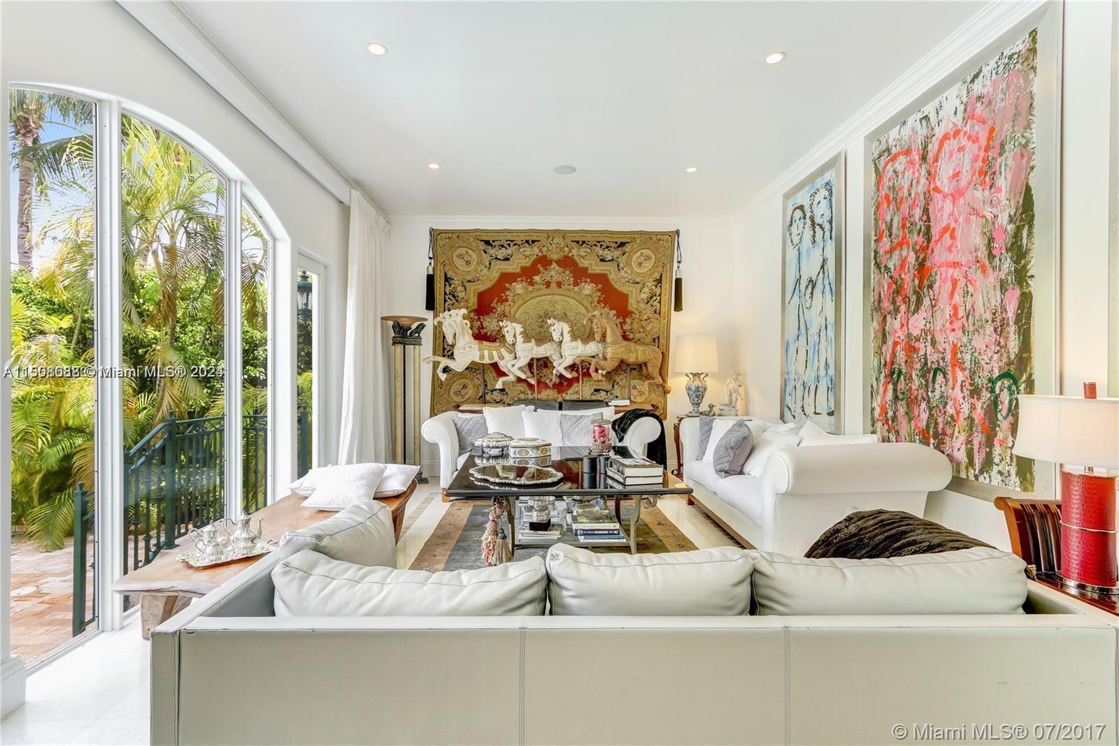 TROPICAL ISLE HOMES - Residential