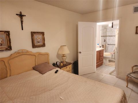 Tiny photo for 900 Colony Point Cir #107, Pembroke Pines, FL 33026 (MLS # A12012354)