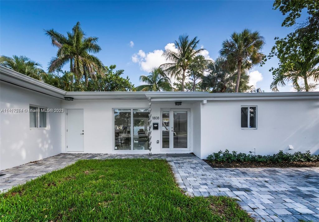 Photo of 1808 SW 9th St #1-2, Fort Lauderdale, FL 33312 (MLS # A11417574)