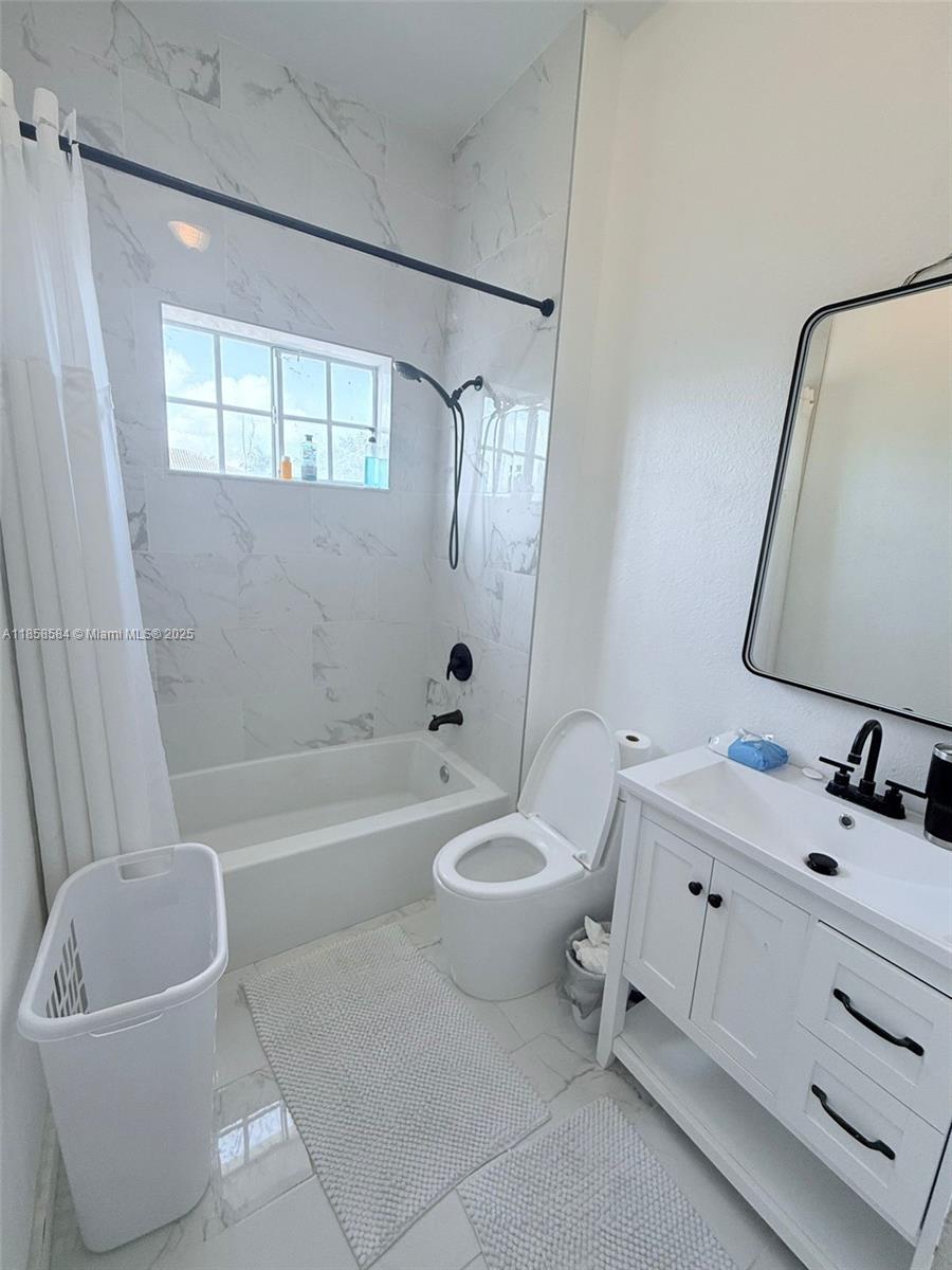 ALEXANDRIA ESTATES SUBDIV - Residential