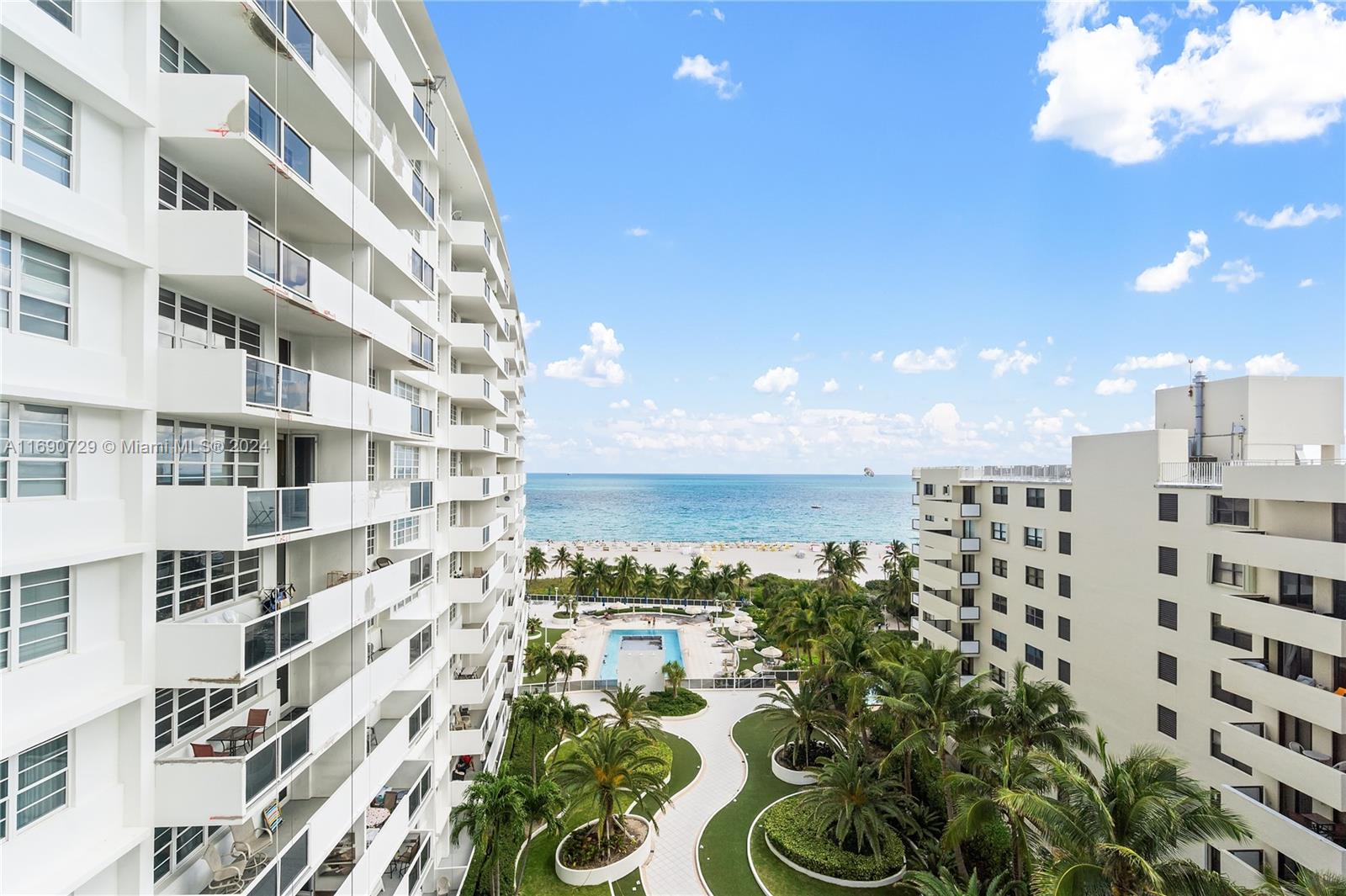 Rental Property at 100 Lincoln Rd 1019, Miami Beach, Miami-Dade County, Florida - Bedrooms: 1 
Bathrooms: 1  - $3,500 MO.