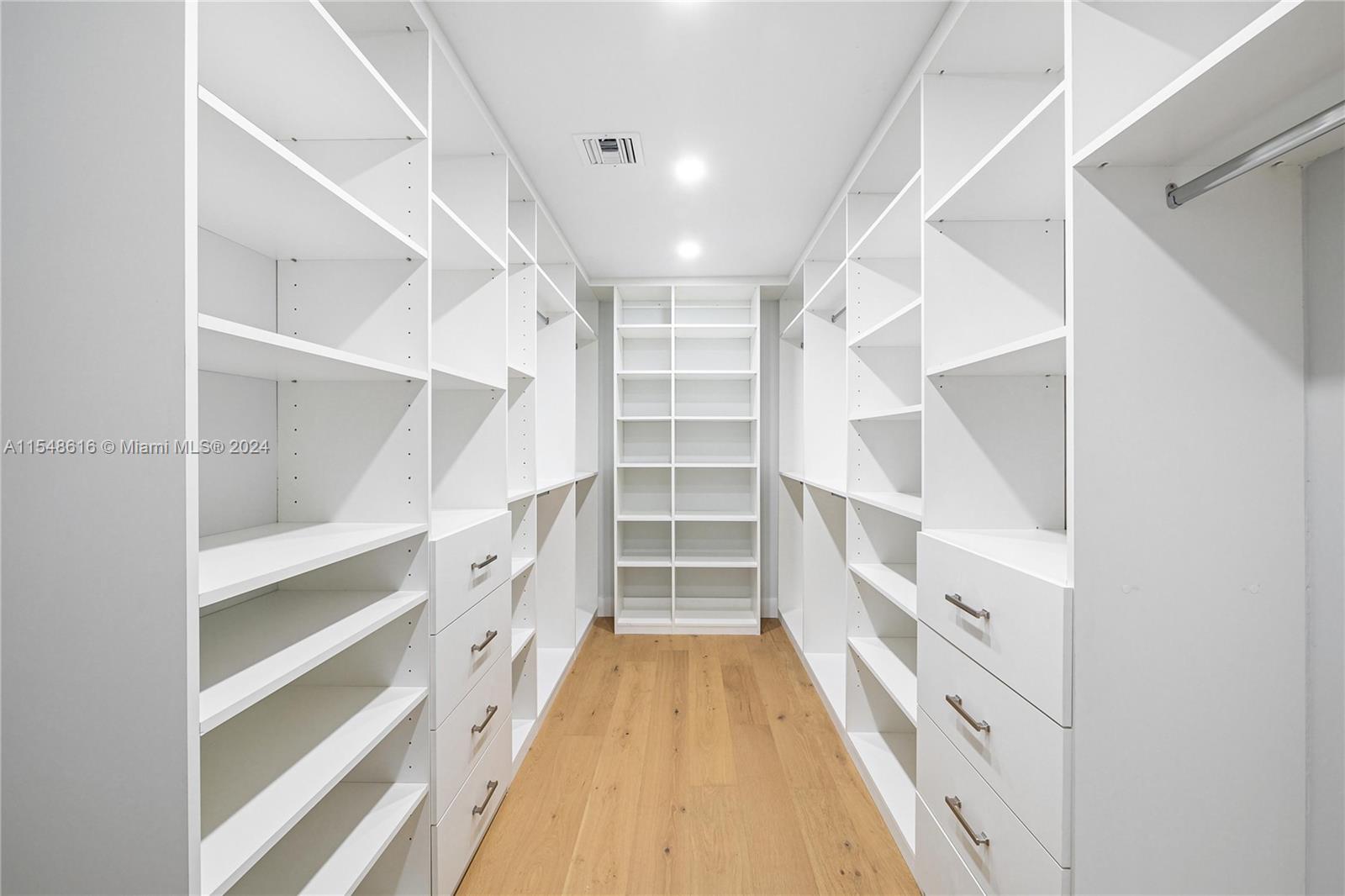 CORAL GABLES RIVIERA SEC - Residential