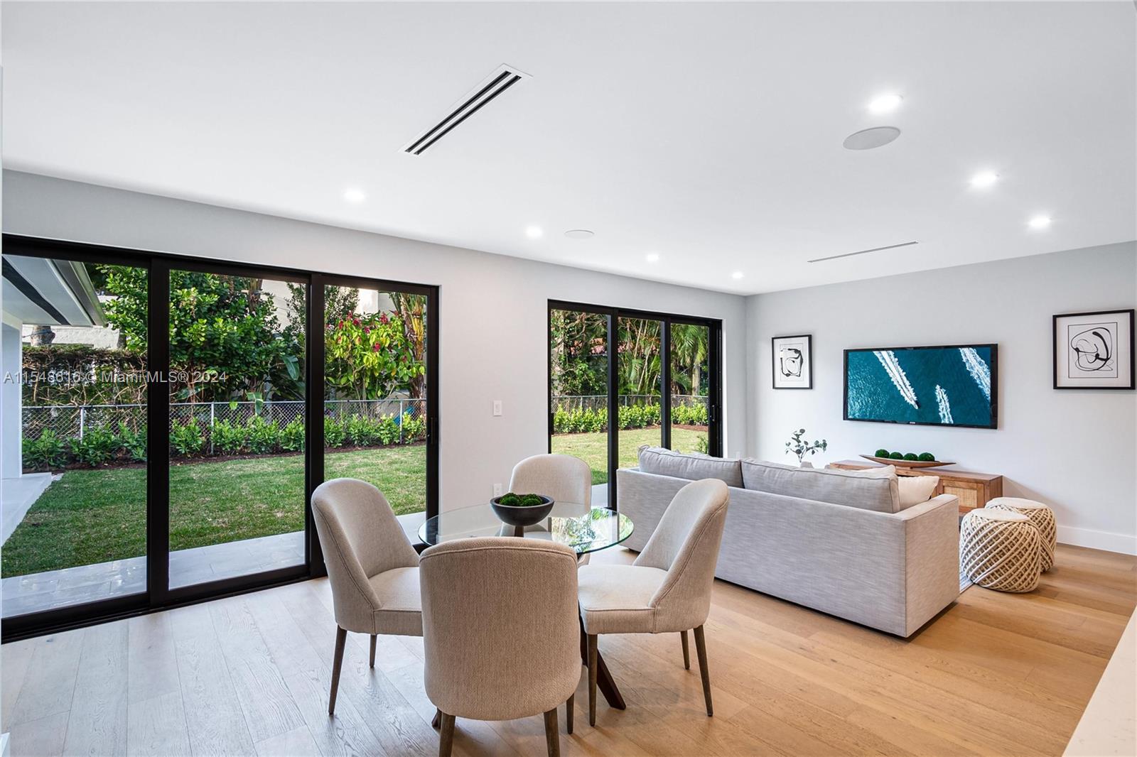 CORAL GABLES RIVIERA SEC - Residential