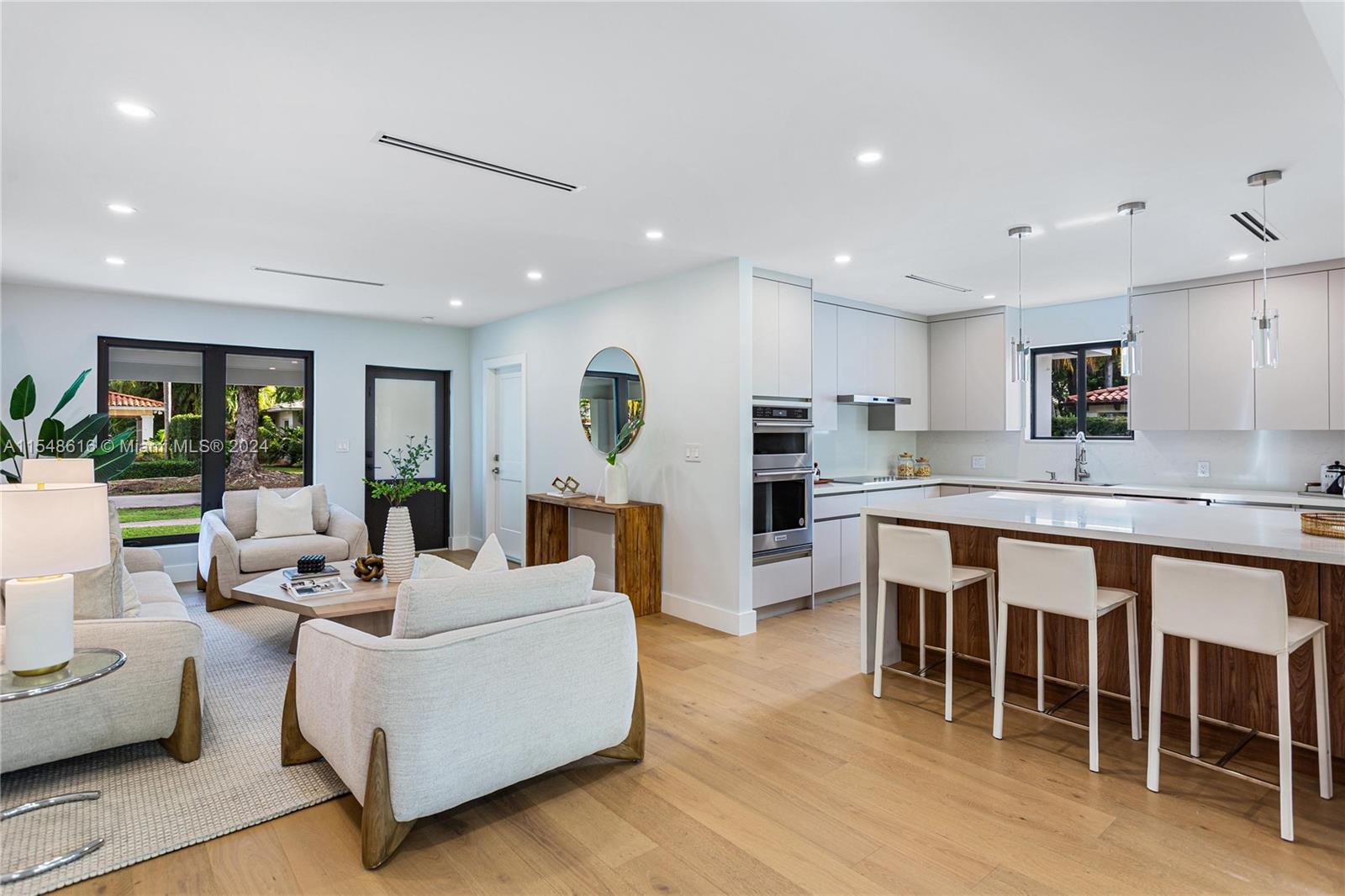 CORAL GABLES RIVIERA SEC - Residential