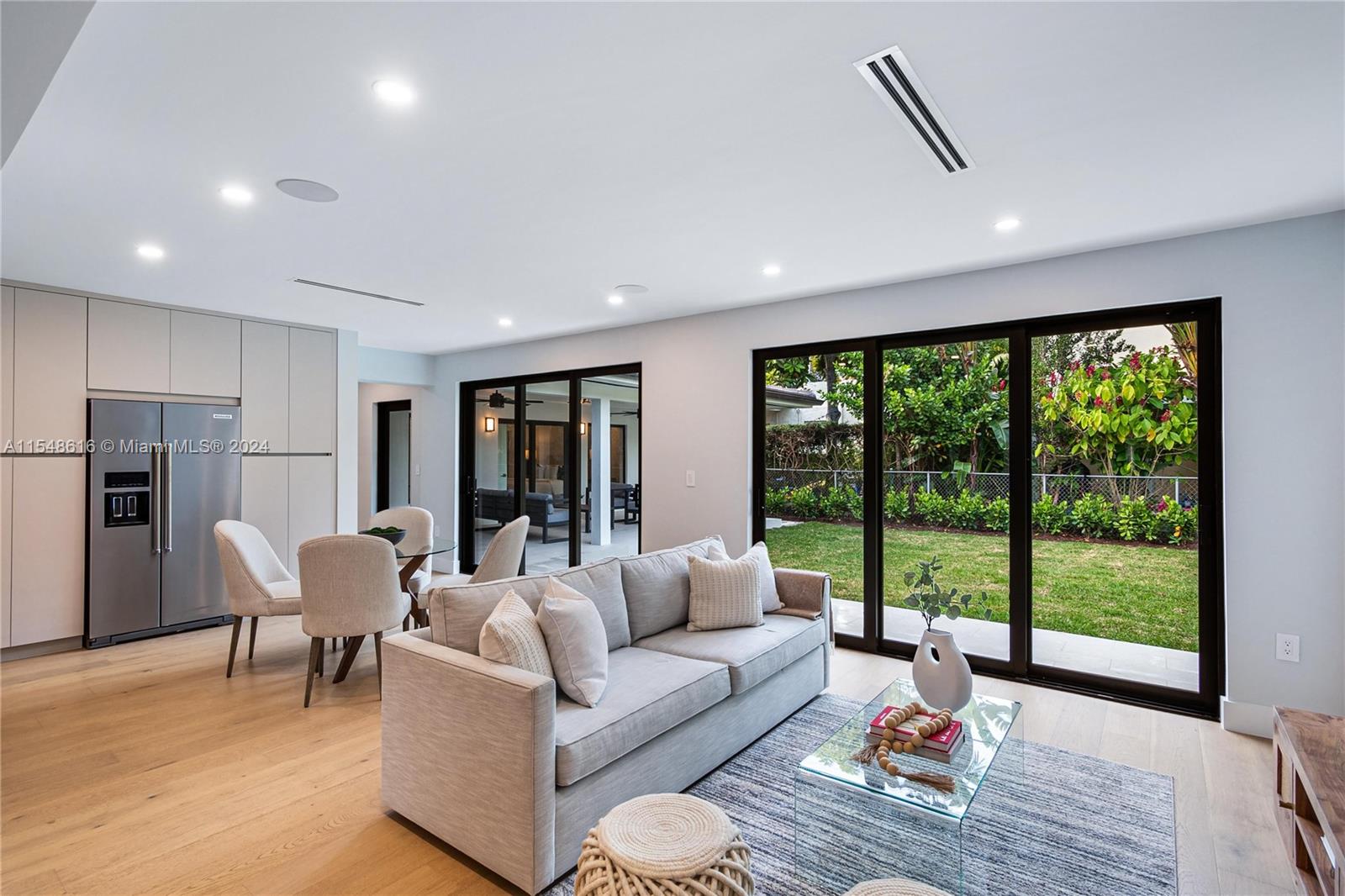 CORAL GABLES RIVIERA SEC - Residential