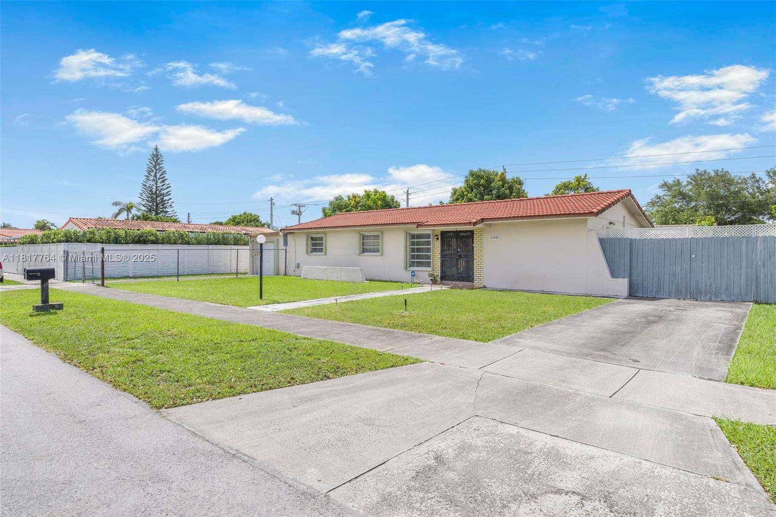 10845 SW 26th Ter
