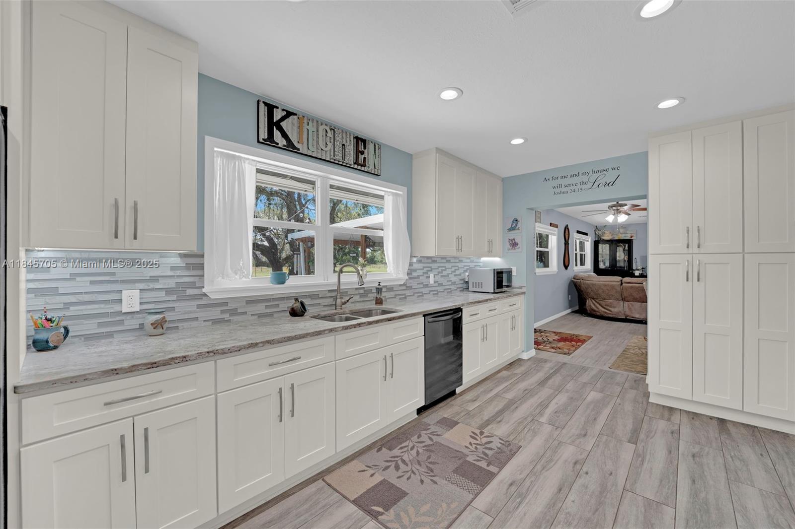 NORTH LABELLE GLADES - Residential