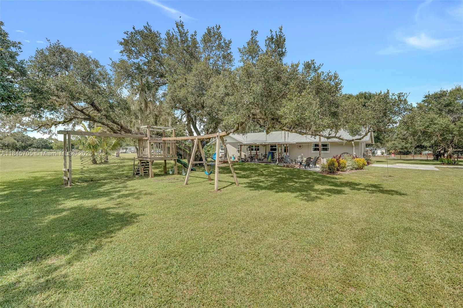 NORTH LABELLE GLADES - Residential