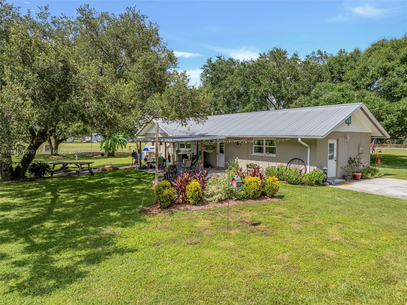 NORTH LABELLE GLADES - Residential