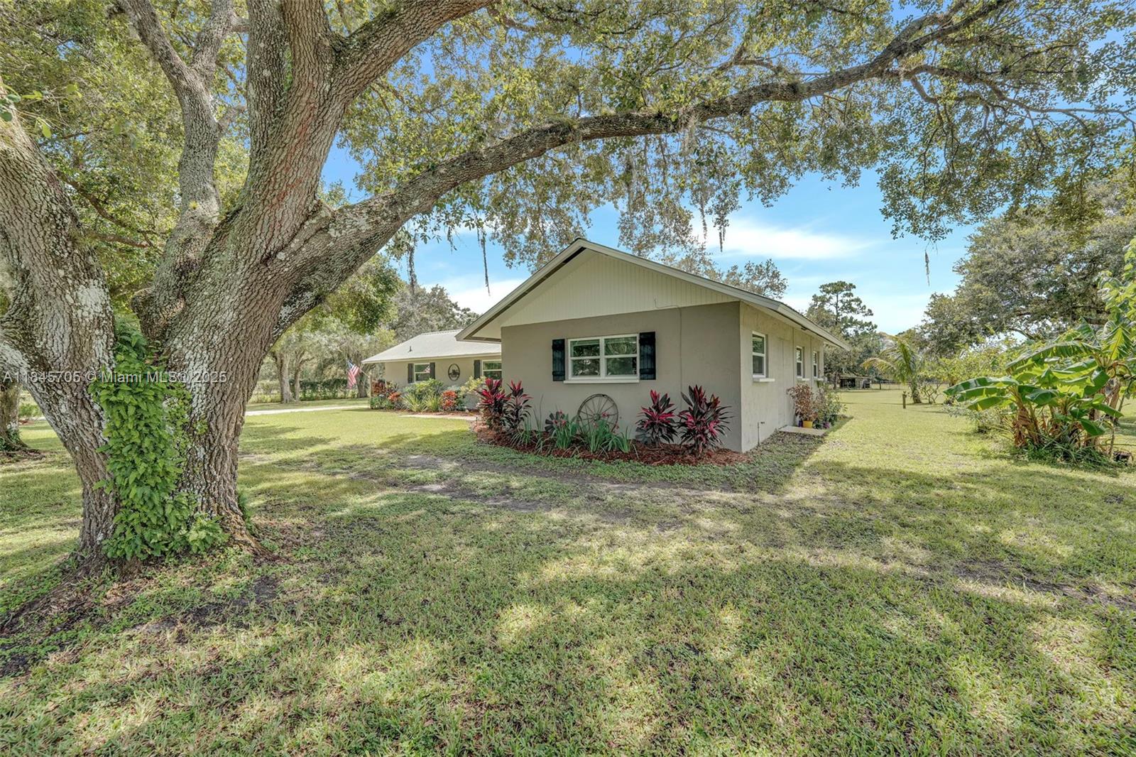 NORTH LABELLE GLADES - Residential