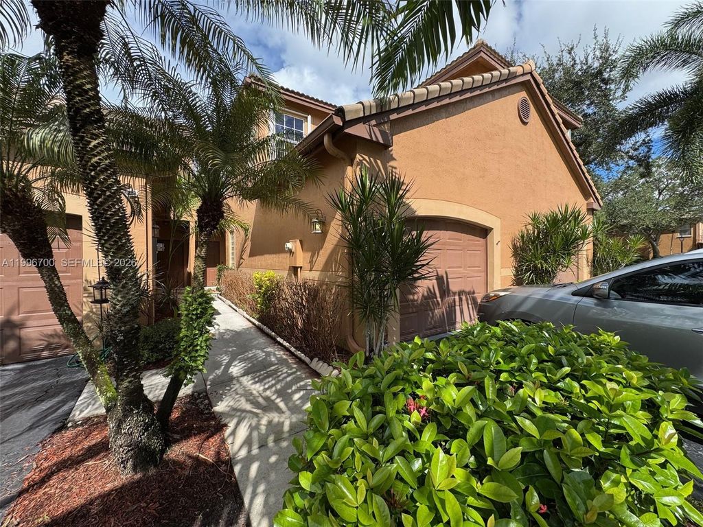 Photo of 1503 Veracruz Ln #5-14, Weston, FL 33327 (MLS # A11996700)