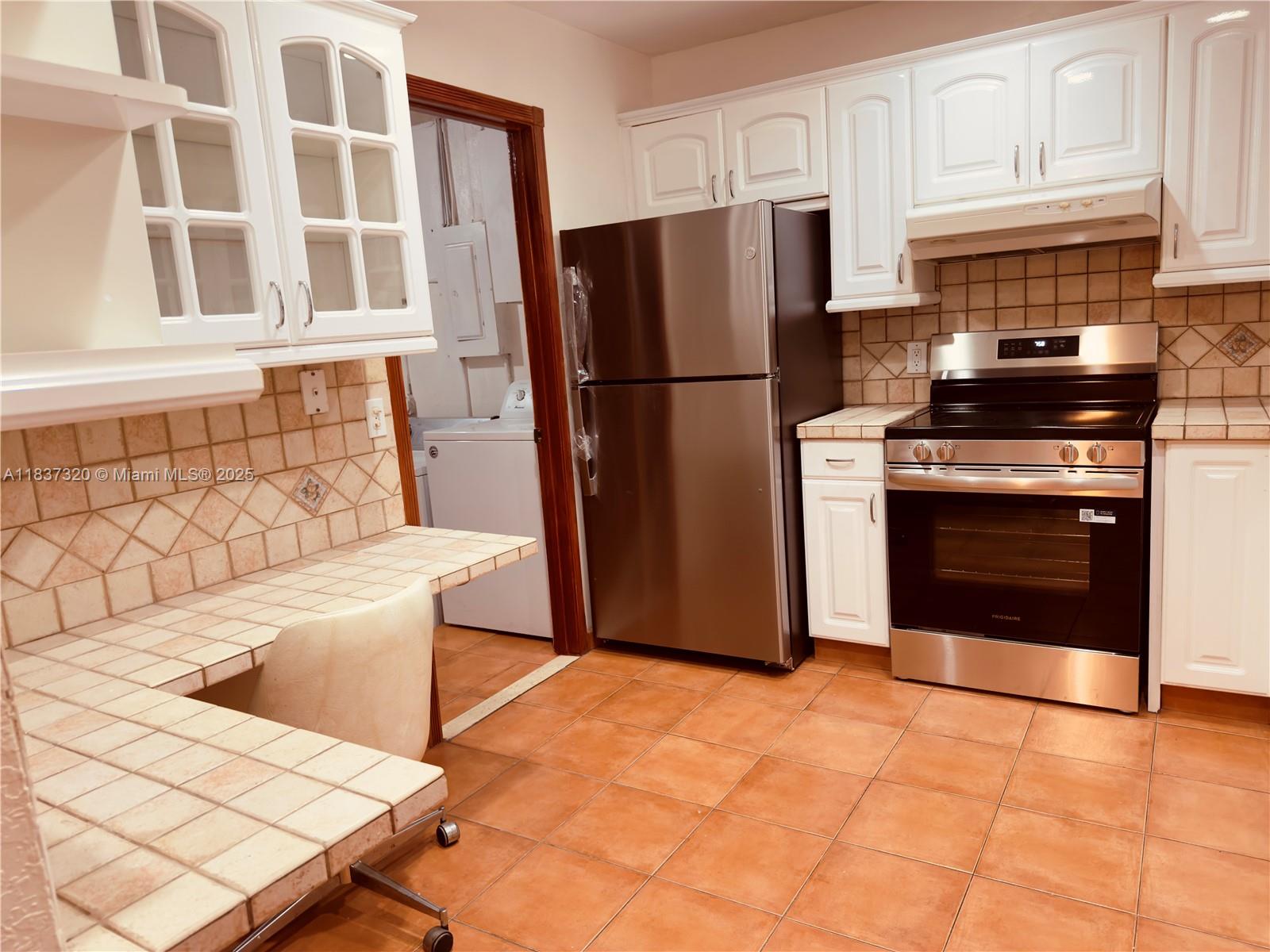 WESTVIEW SEC ONE PART TWO - Residential Lease