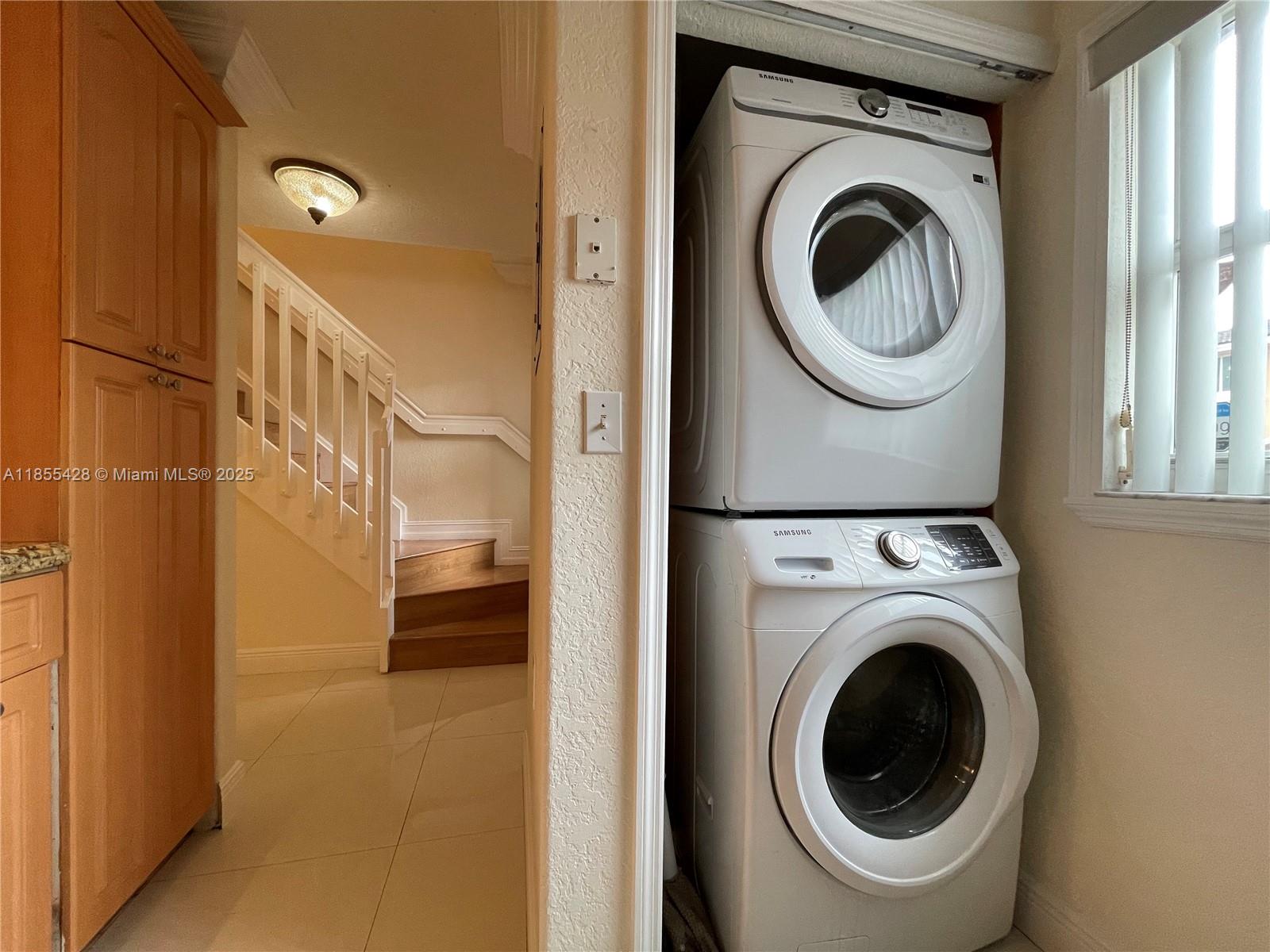 DOLPHIN VIEW CONDO - Residential Lease