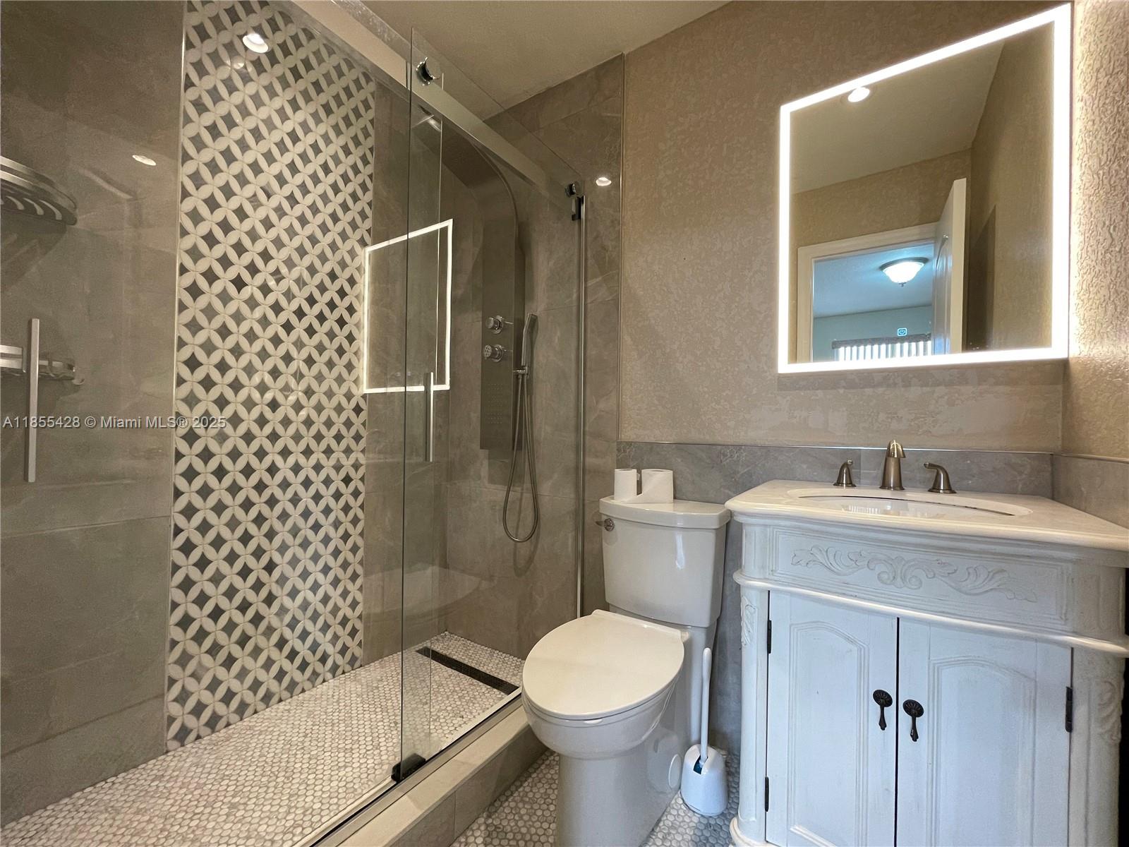 DOLPHIN VIEW CONDO - Residential Lease