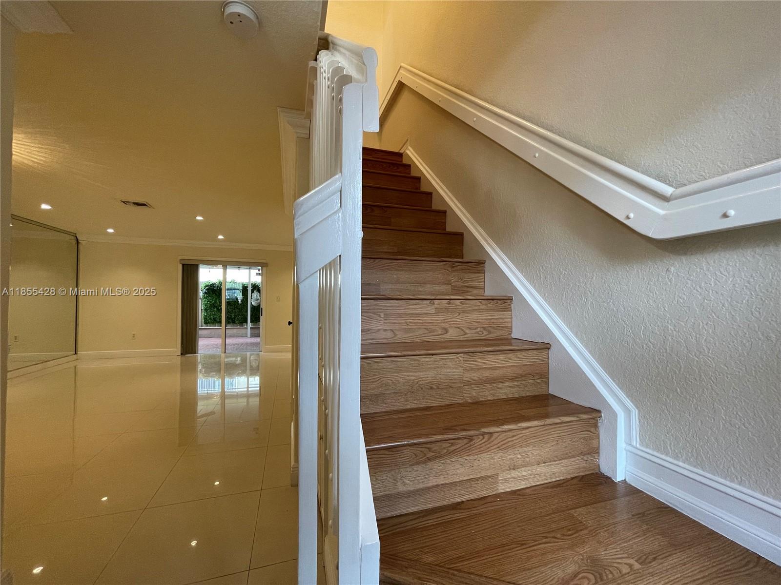 DOLPHIN VIEW CONDO - Residential Lease