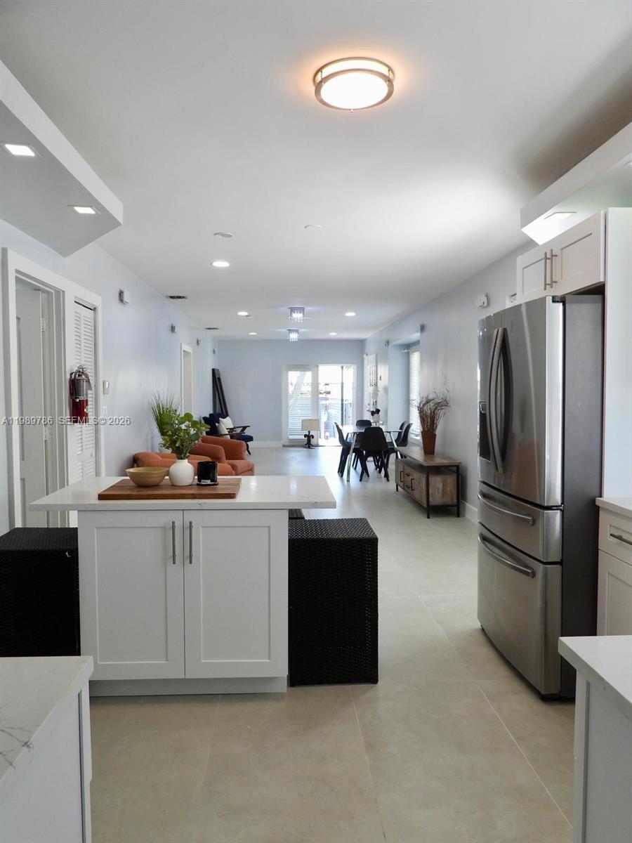 HOLLYWOOD LAKES SECTION - Residential