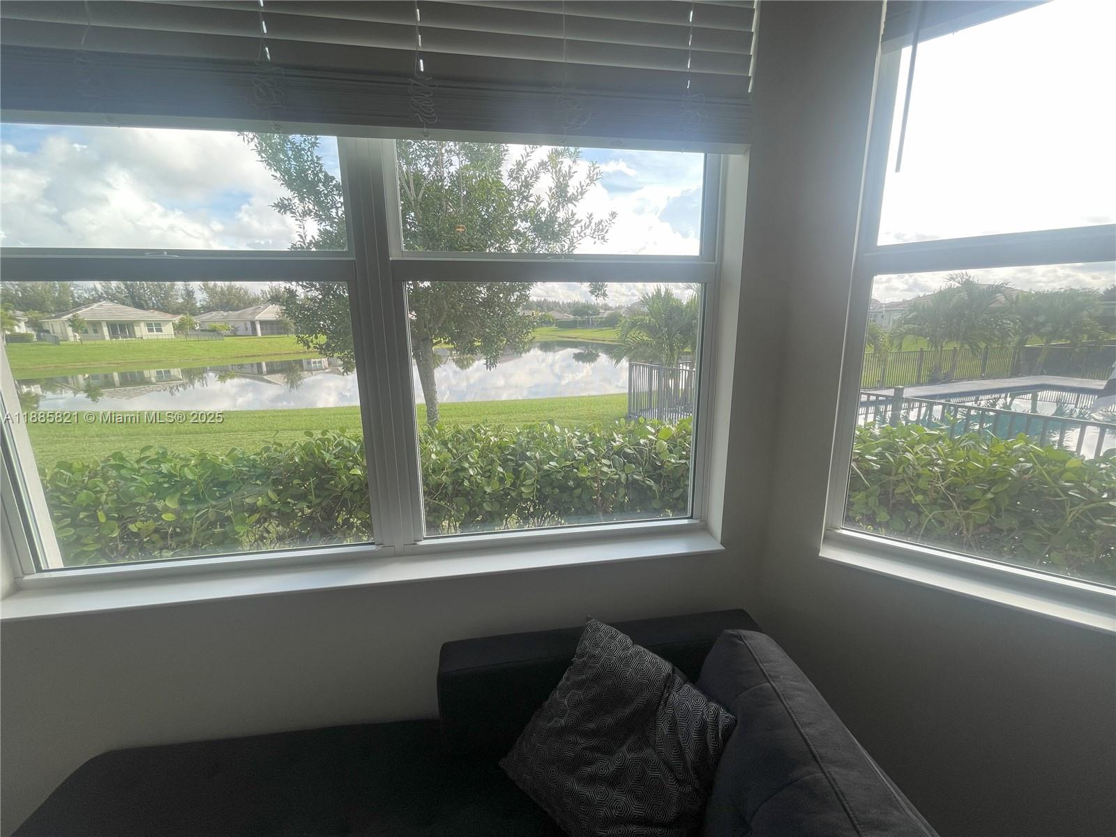 HAMMOCKS OF WESTLAKE PHAS - Residential