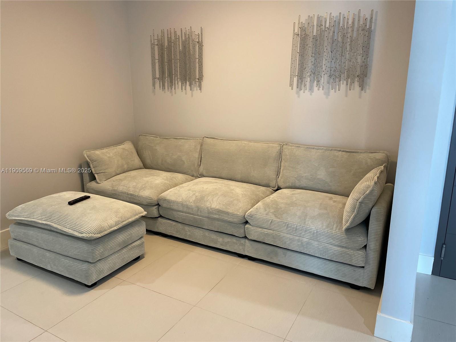 MARINA PALMS RESIDENCES N - Residential Lease