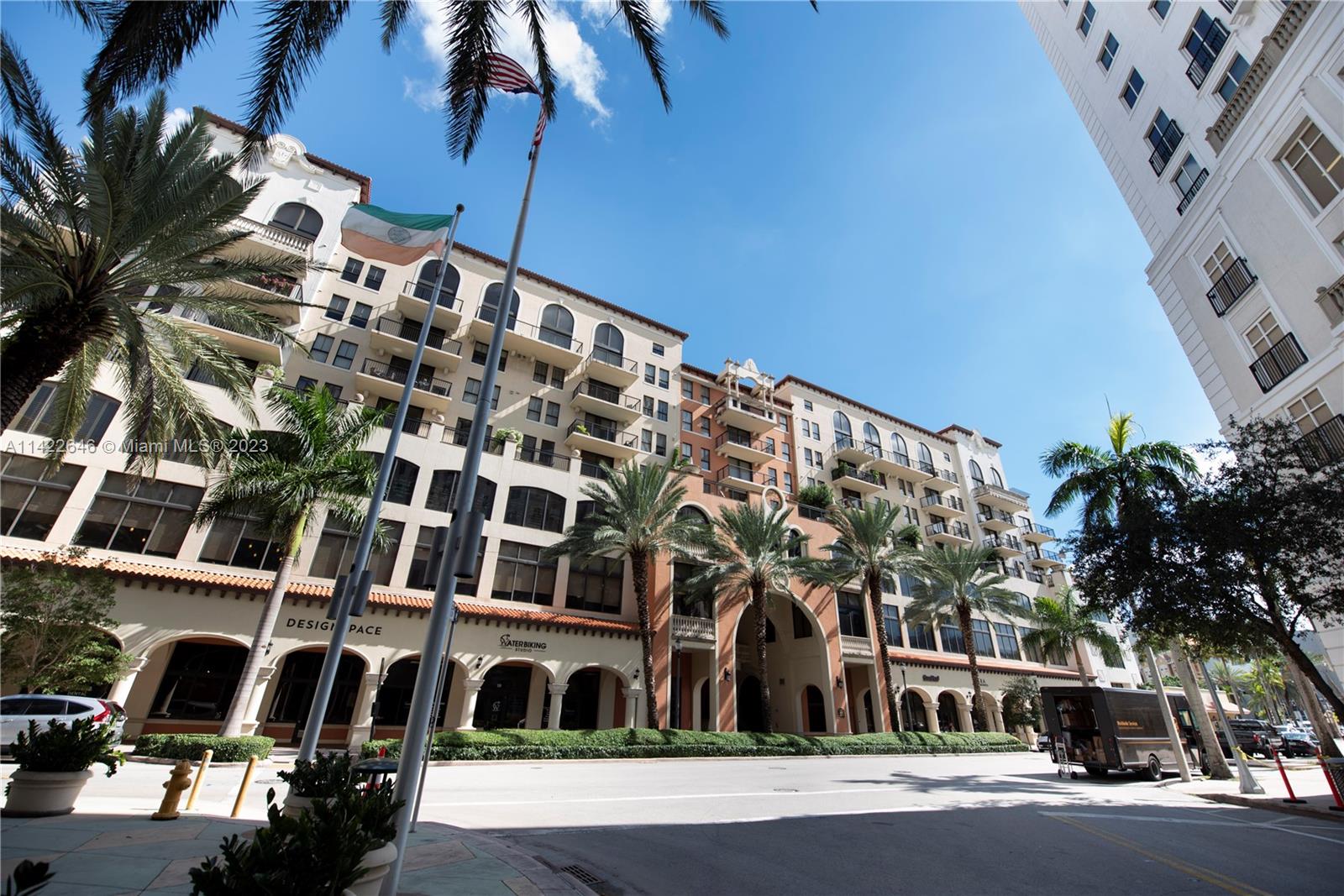 SPECTACULAR 3/2.5 CONDO IN THE HEART OF CORAL GABLES, A FEW STEPS OFF MIRACLE MILE! UNIT INCLUDES 2 PARKING SPACES AND A STORAGE. CERAMIC AND WOOD FLOORS THROUGHOUT THE UNIT. MARBLE COUNTERTOPS IN KITCHEN AND BATHROOMS. THE KITCHEN INCLUDES ALL STAINLESS STEEL APPLIANCES AS WELL AS WOOD CABINETS. LARGE WALK-IN CLOSETS. IT ALSO HAS AN EXTRA LARGE BALCONY WITH A GORGEOUS VIEW OF THE POOL