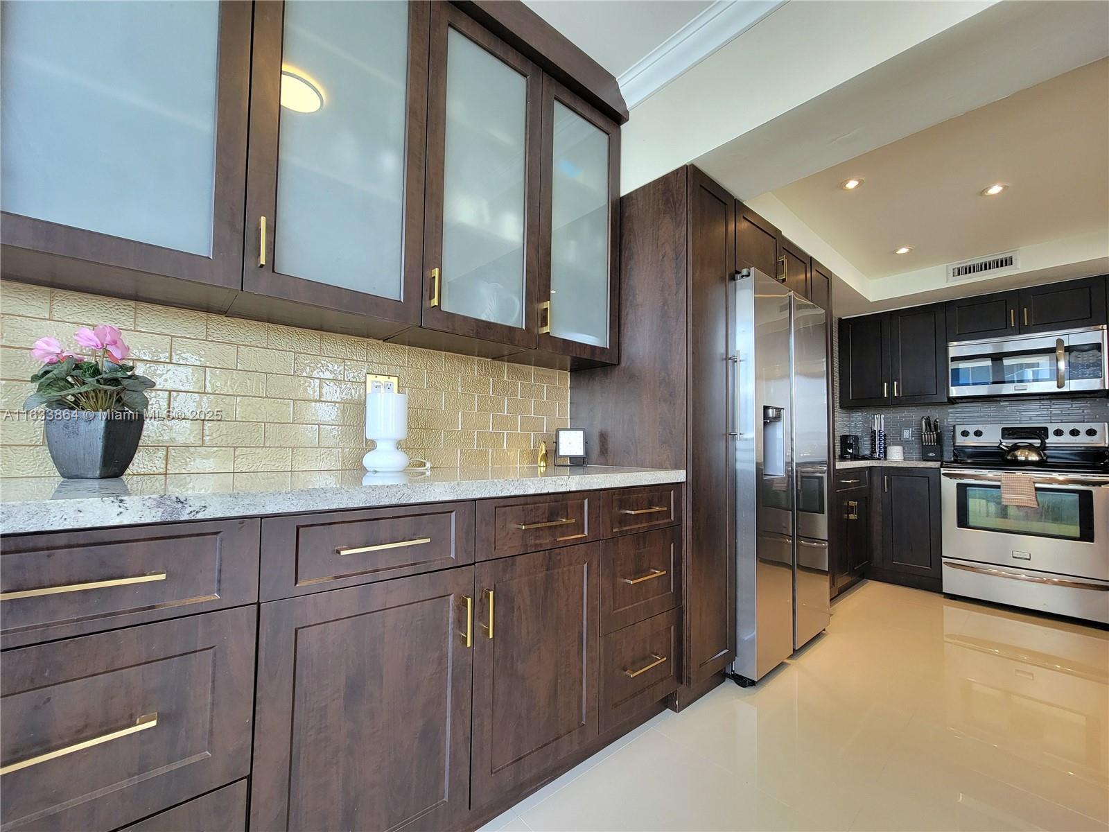 3505 S Ocean Dr 1105