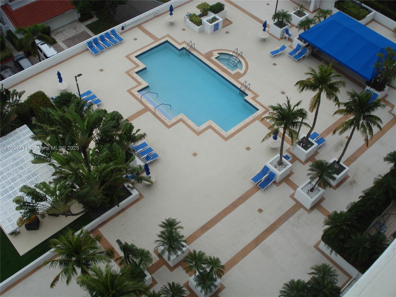 HARBOR TWS AT THE WATERWAY - Residential