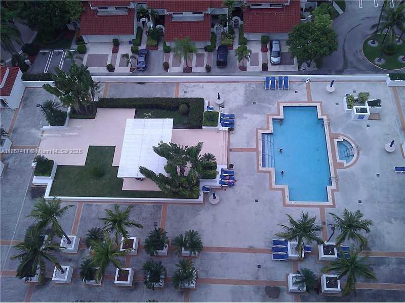 HARBOR TWS AT THE WATERWAY - Residential