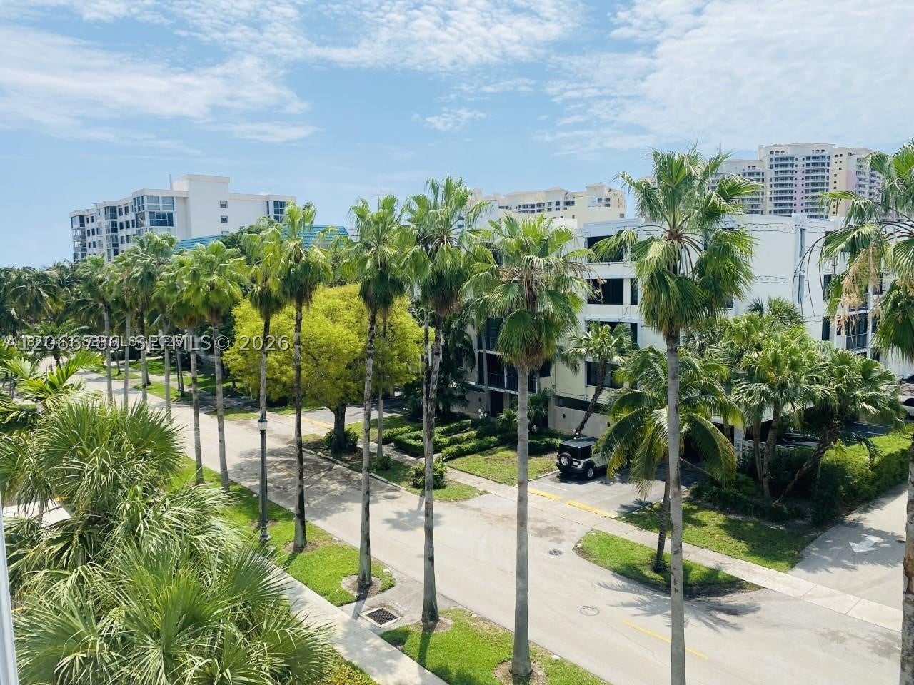 255 Galen Dr 4L