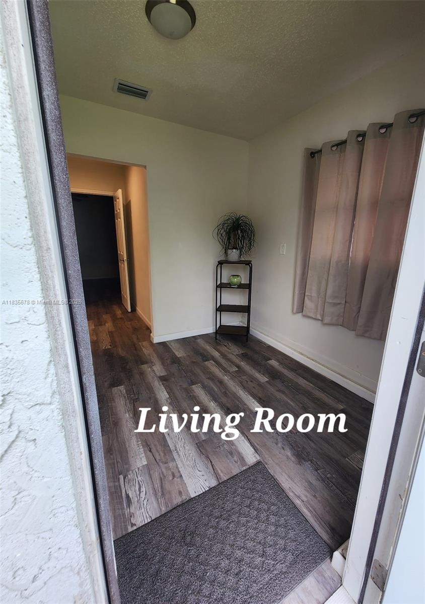 PORT ST LUCIE SECTION 12 - Residential Lease