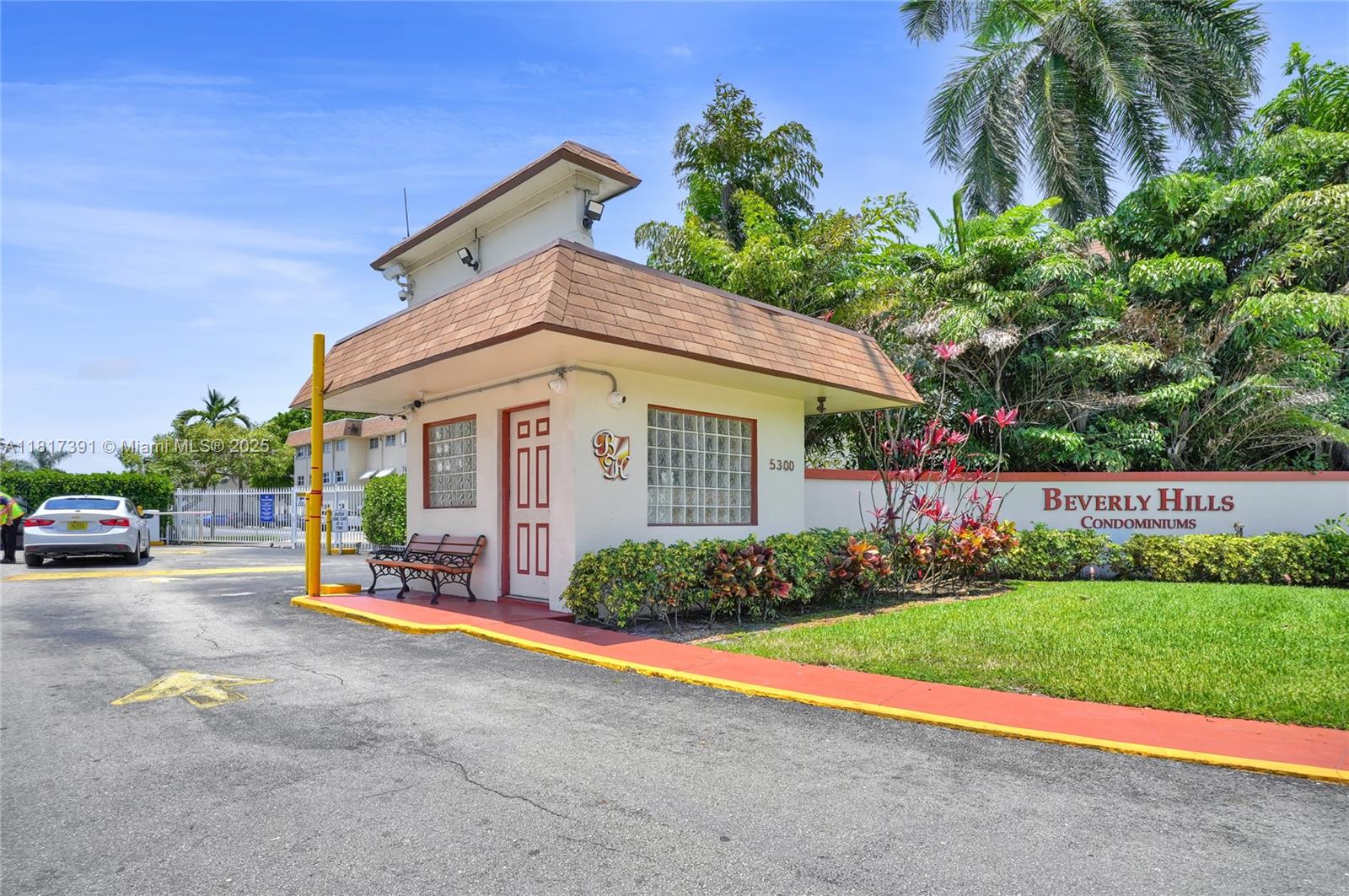 Rental Property at 5300 Washington St I205, Hollywood, Broward County, Florida - Bedrooms: 2 
Bathrooms: 1  - $1,850 MO.
