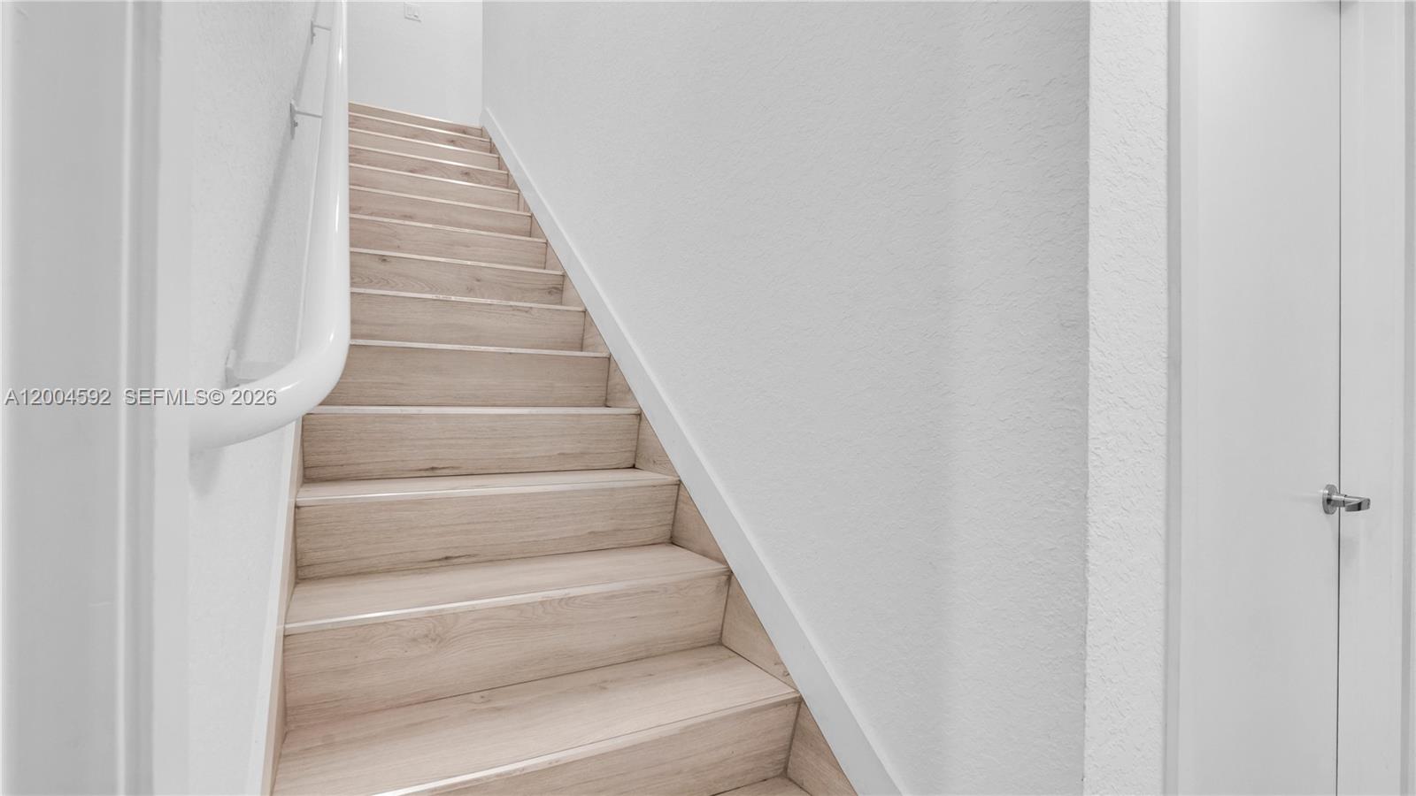 PARADISE ONE - Residential