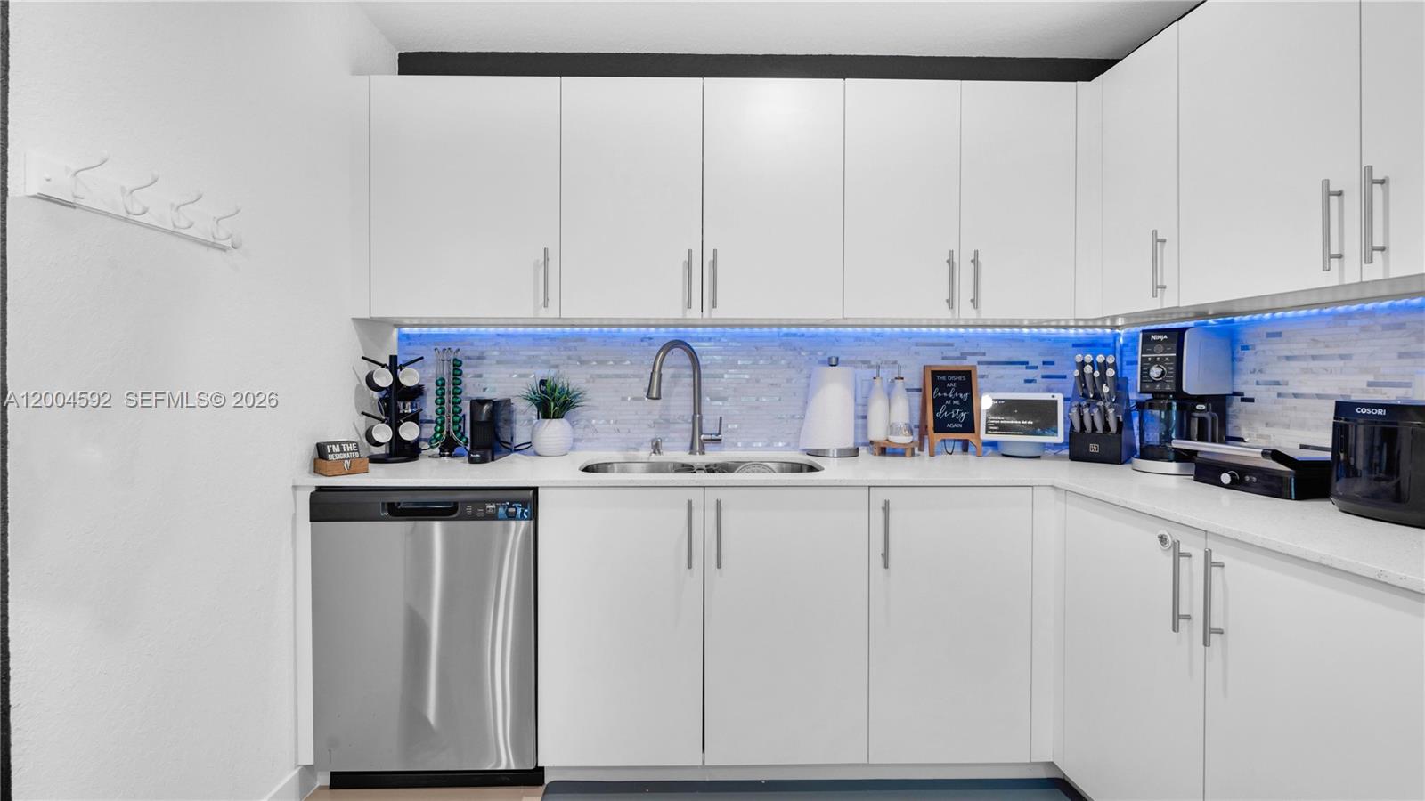 PARADISE ONE - Residential