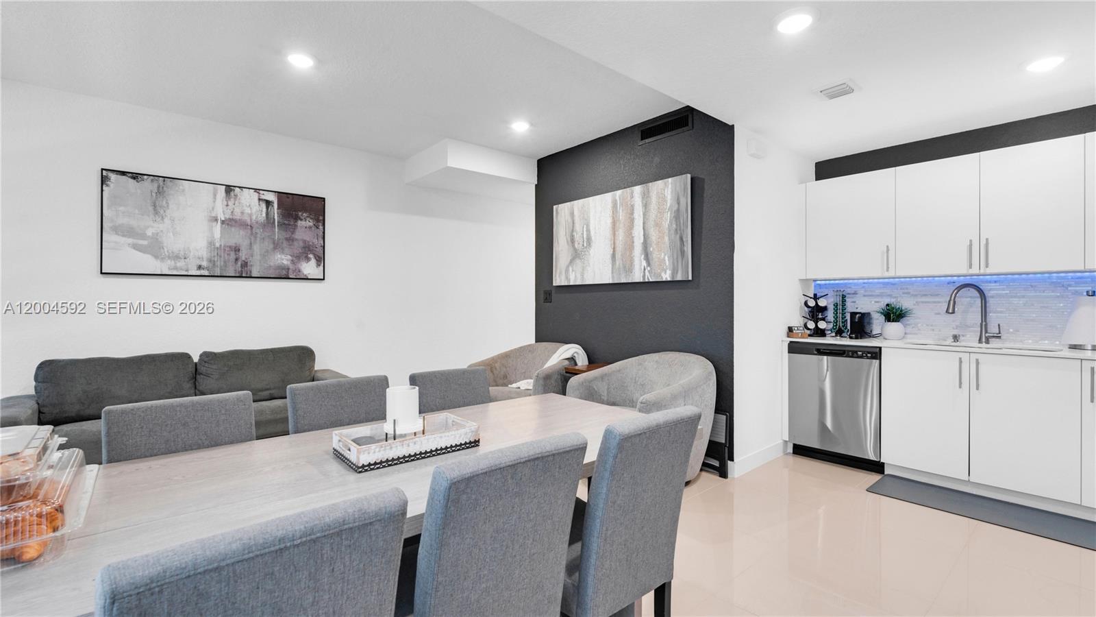 PARADISE ONE - Residential