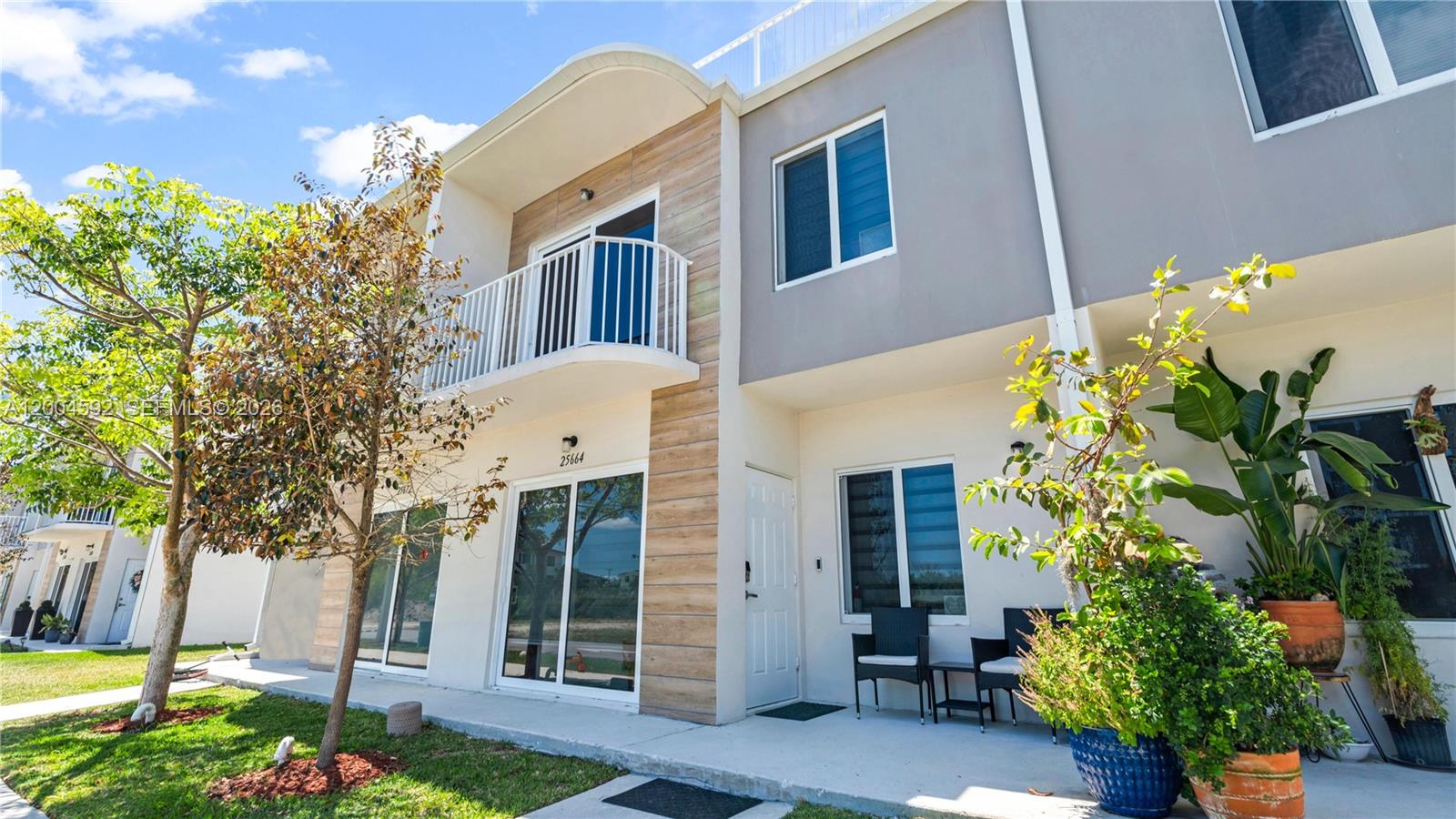 PARADISE ONE - Residential