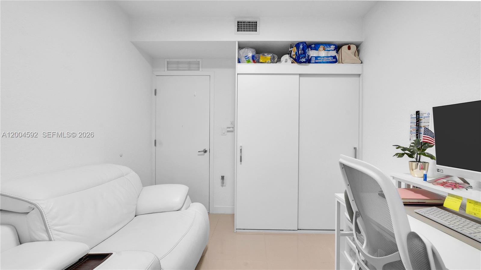 PARADISE ONE - Residential