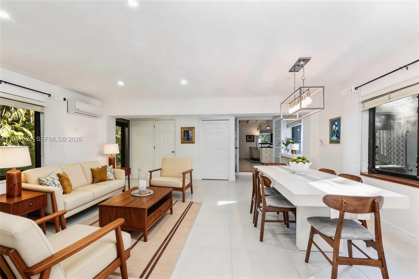 PINECREST VILLAS 2 ADDN - Residential Lease