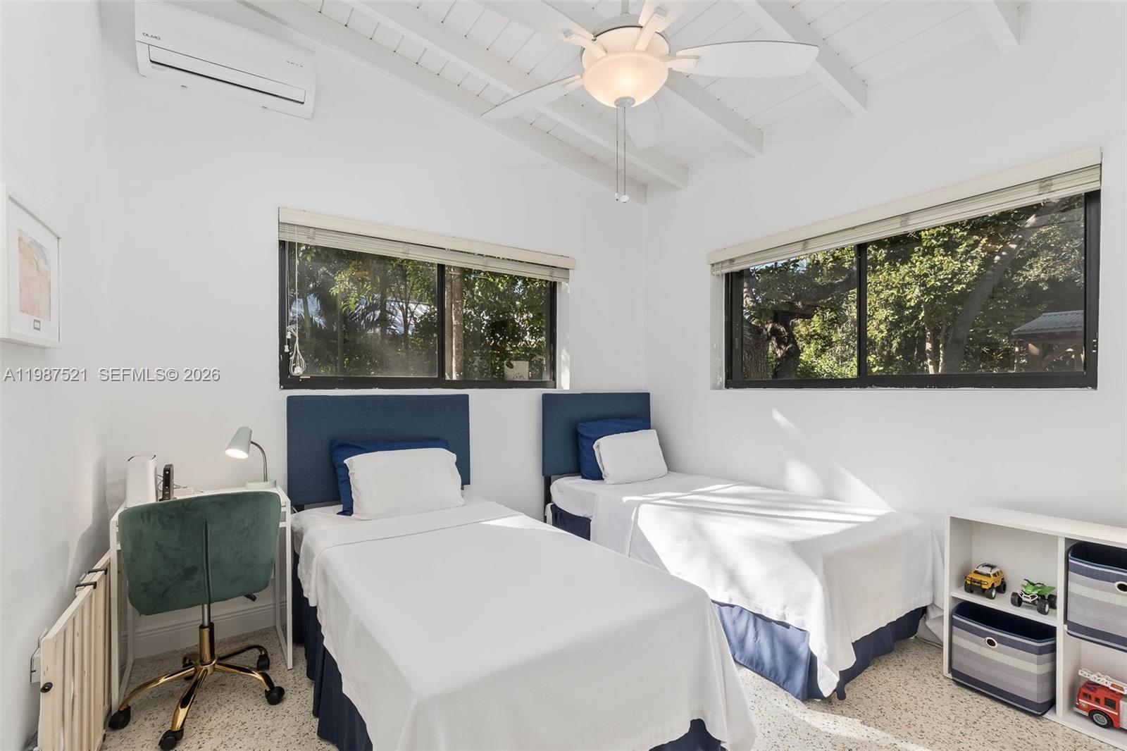 PINECREST VILLAS 2 ADDN - Residential Lease