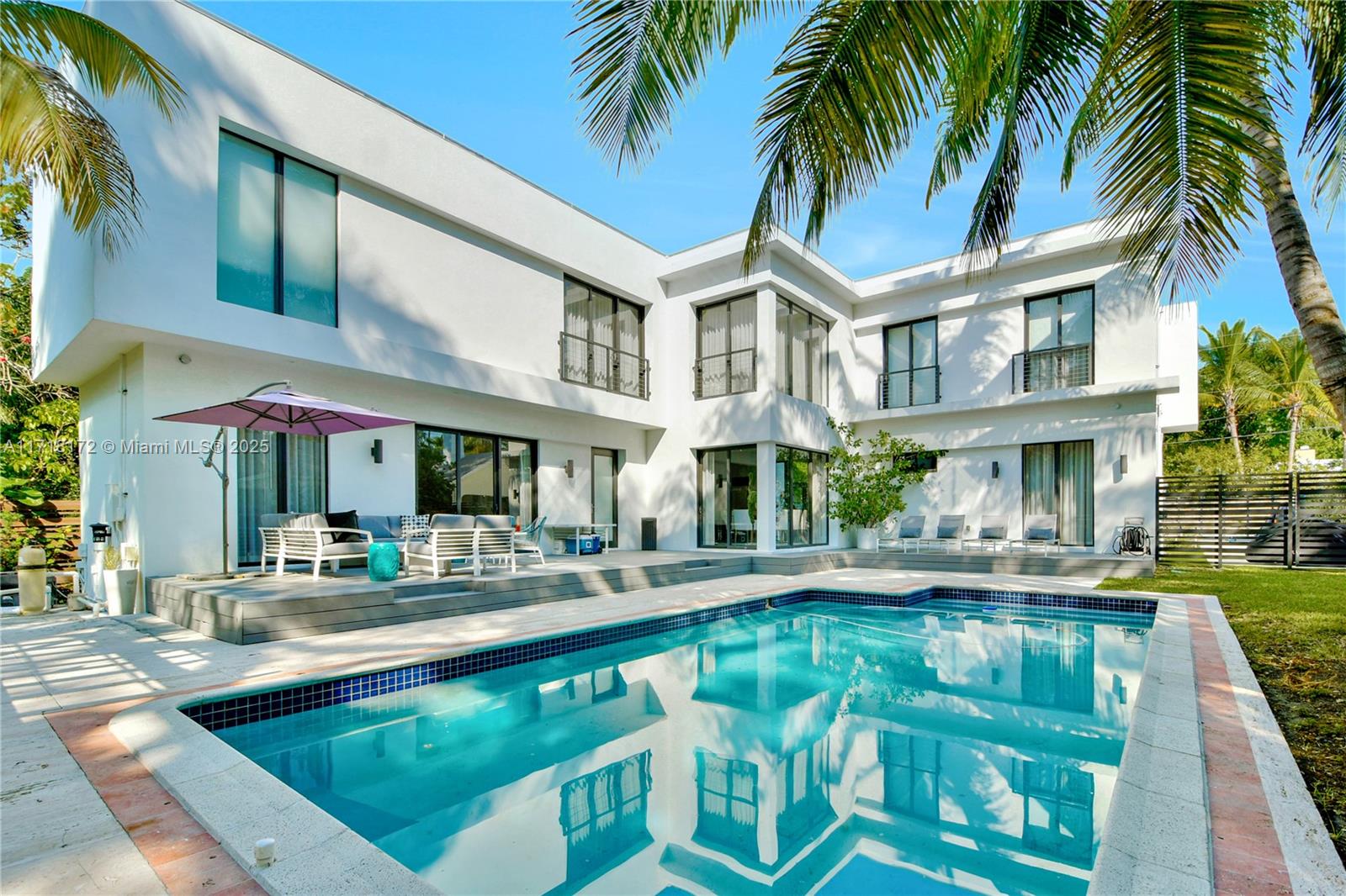 BISCAYNE PARK TERR - Residential