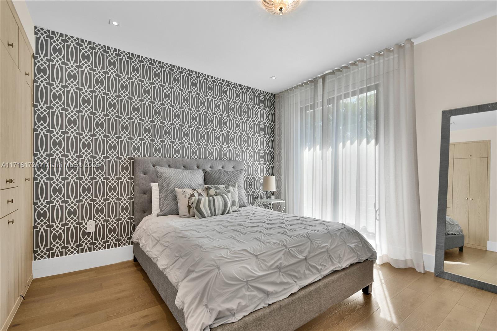 BISCAYNE PARK TERR - Residential